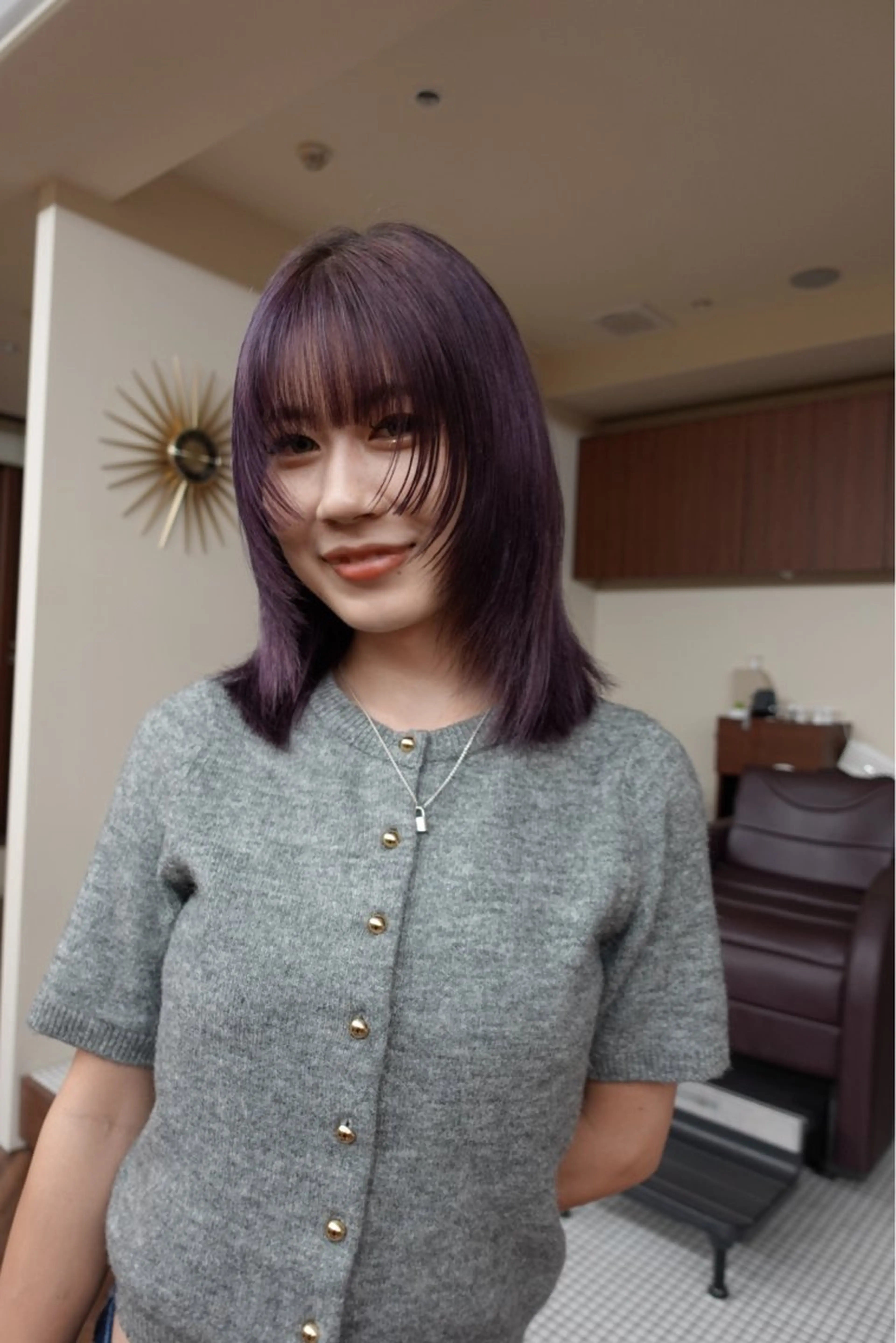ミディアム カラー ニュアンスレイヤー ハイトーンカラーのヘアスタイル