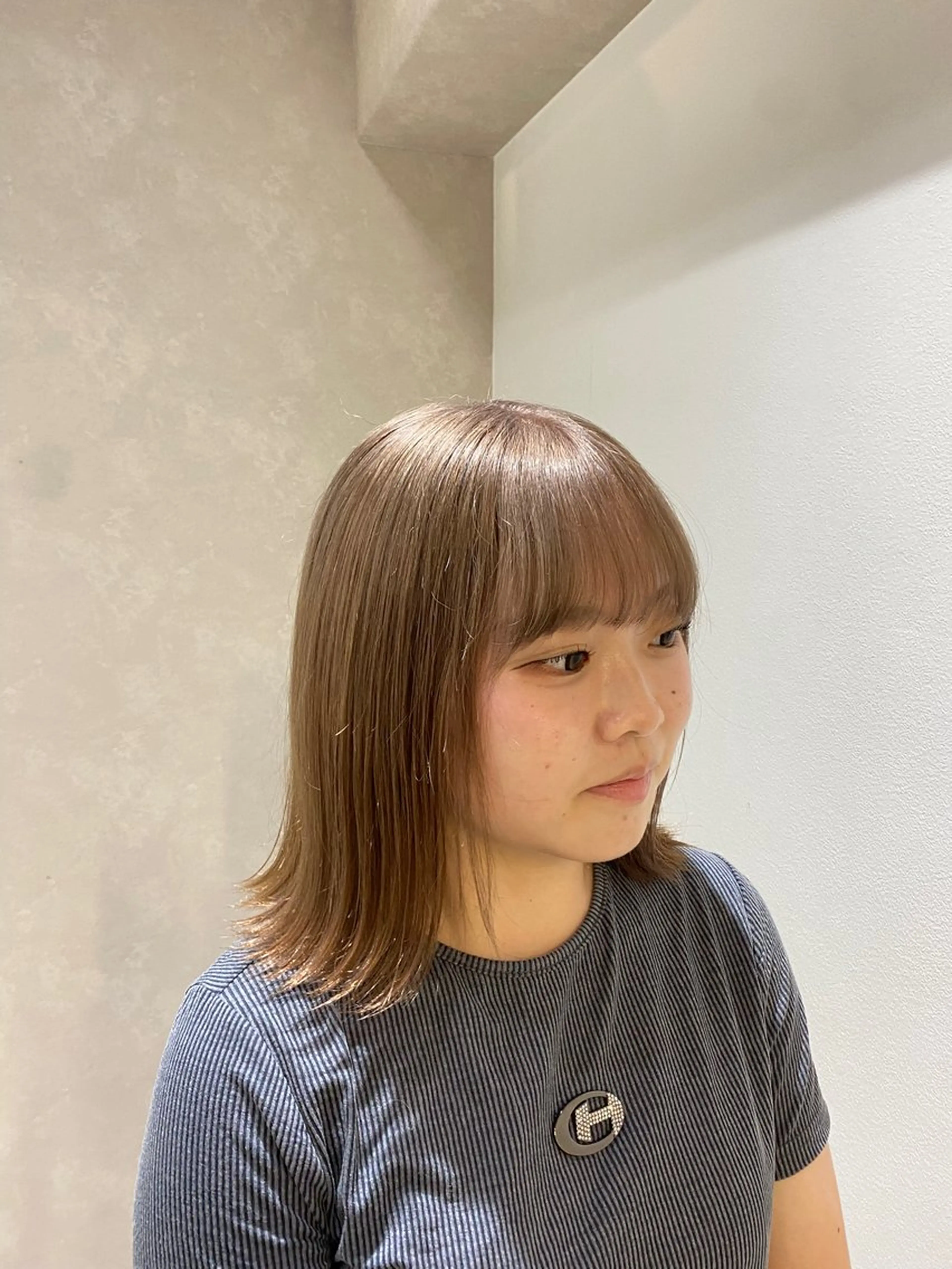 ミディアム カラー メンズ キッズ メンズブリーチ ベージュカラー ブリーチ ミルクティーベージュ トリートメント ヘアカラー HAZEL博多所属・杉村 一輝のヘアスタイル