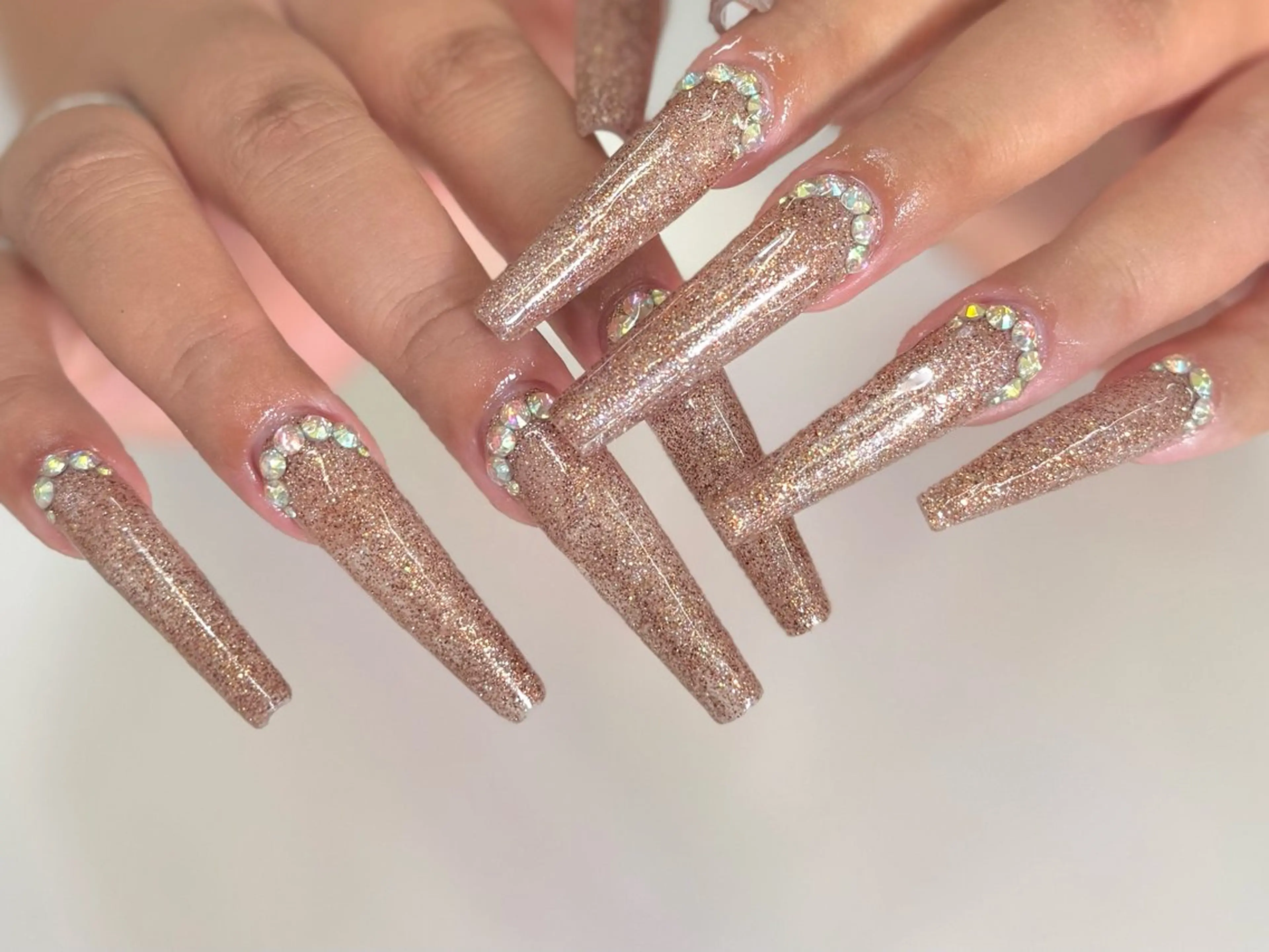 ネイル ハンドネイル ハンドケア ONIKA Nail 青山通り店所属・ONIKA Nail 表参道A4🦋2分のネイルデザイン