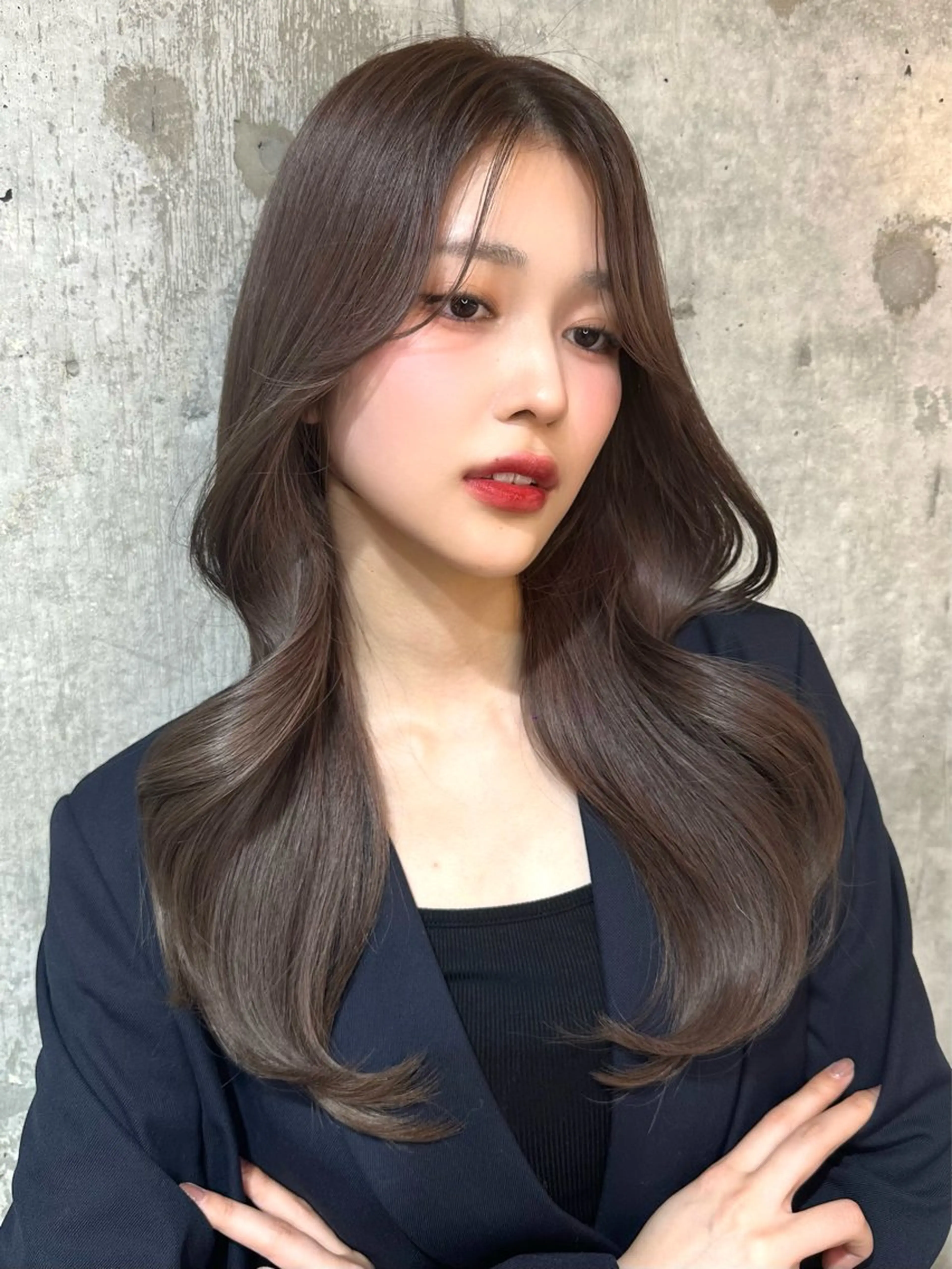 セミロング カラー ケアカラー 透明感カラー 顔周りカット 髪質改善 レイヤーカット カット ヘアカラー トリートメント ヘッドスパ ヘアセット 韓国レイヤー/透明感 カラー/髪質改善角所のヘアスタイル