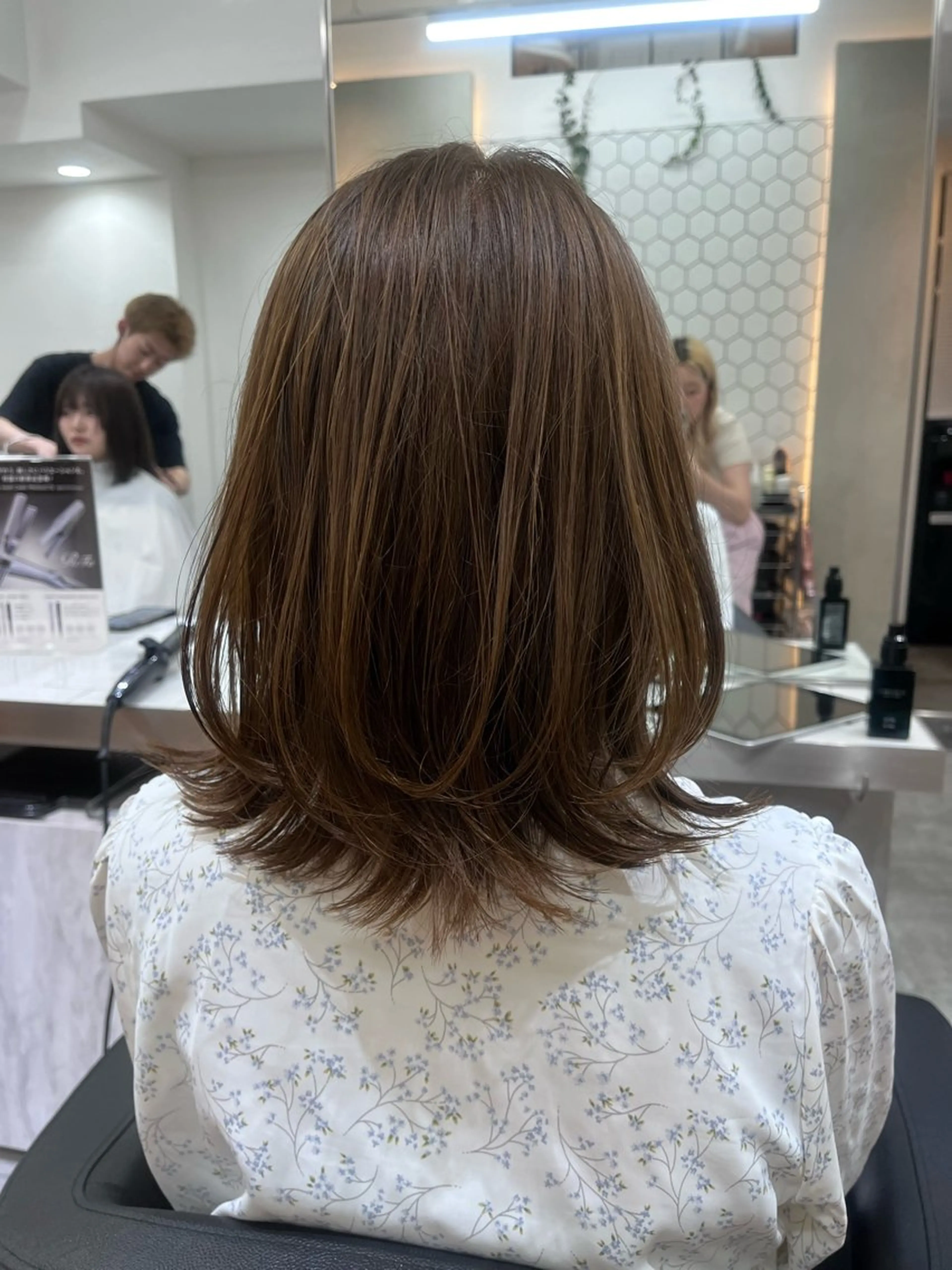 ミディアム カラー カット ヘアカラー トリートメント Ｖｉｏｔ  銀座 樋口 桃佳のヘアスタイル