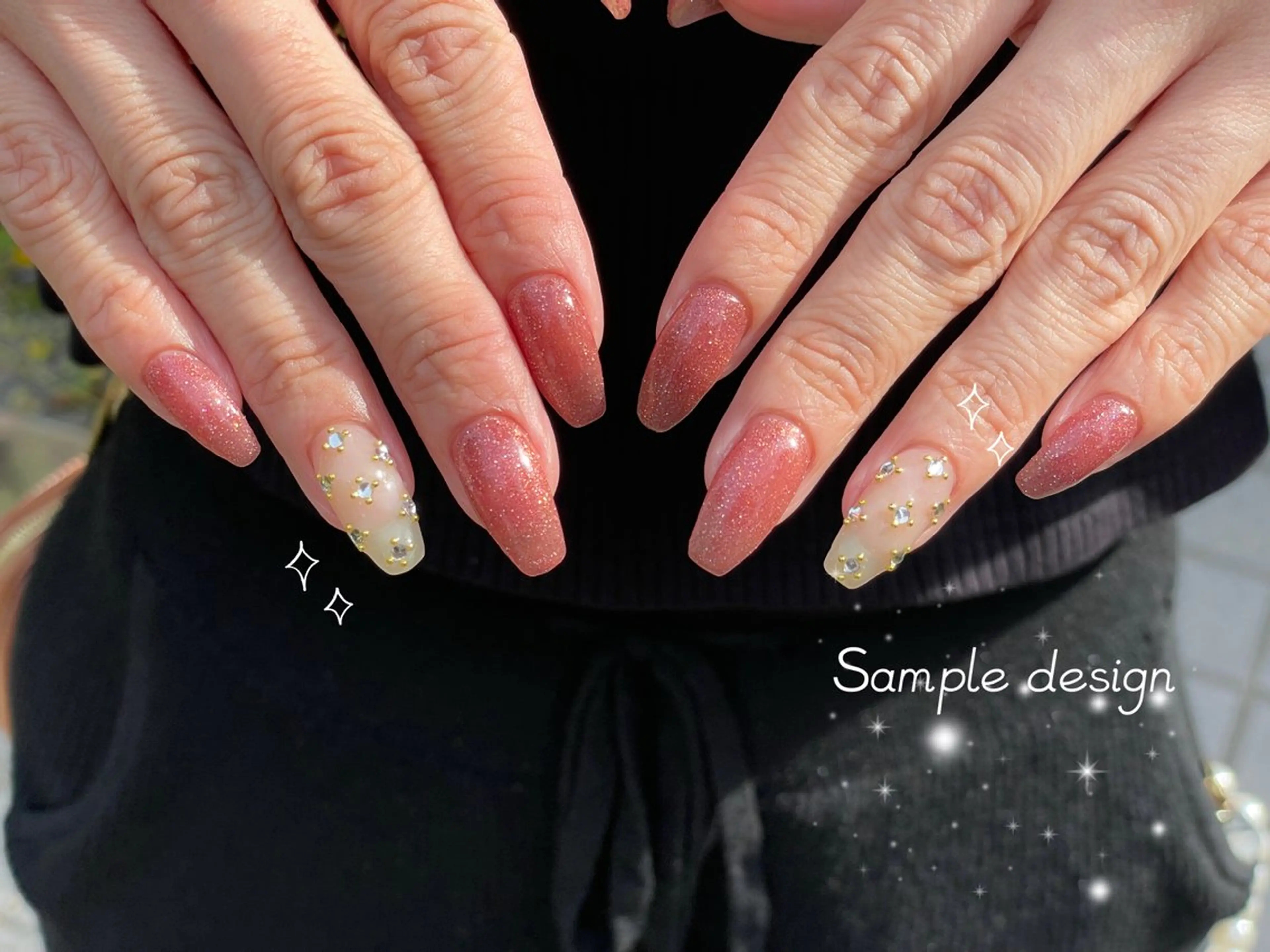 ネイル フラッシュネイル キラキラネイル ハンドネイル Beauty Salon ゆくい所属・入谷 玲生奈のネイルデザイン