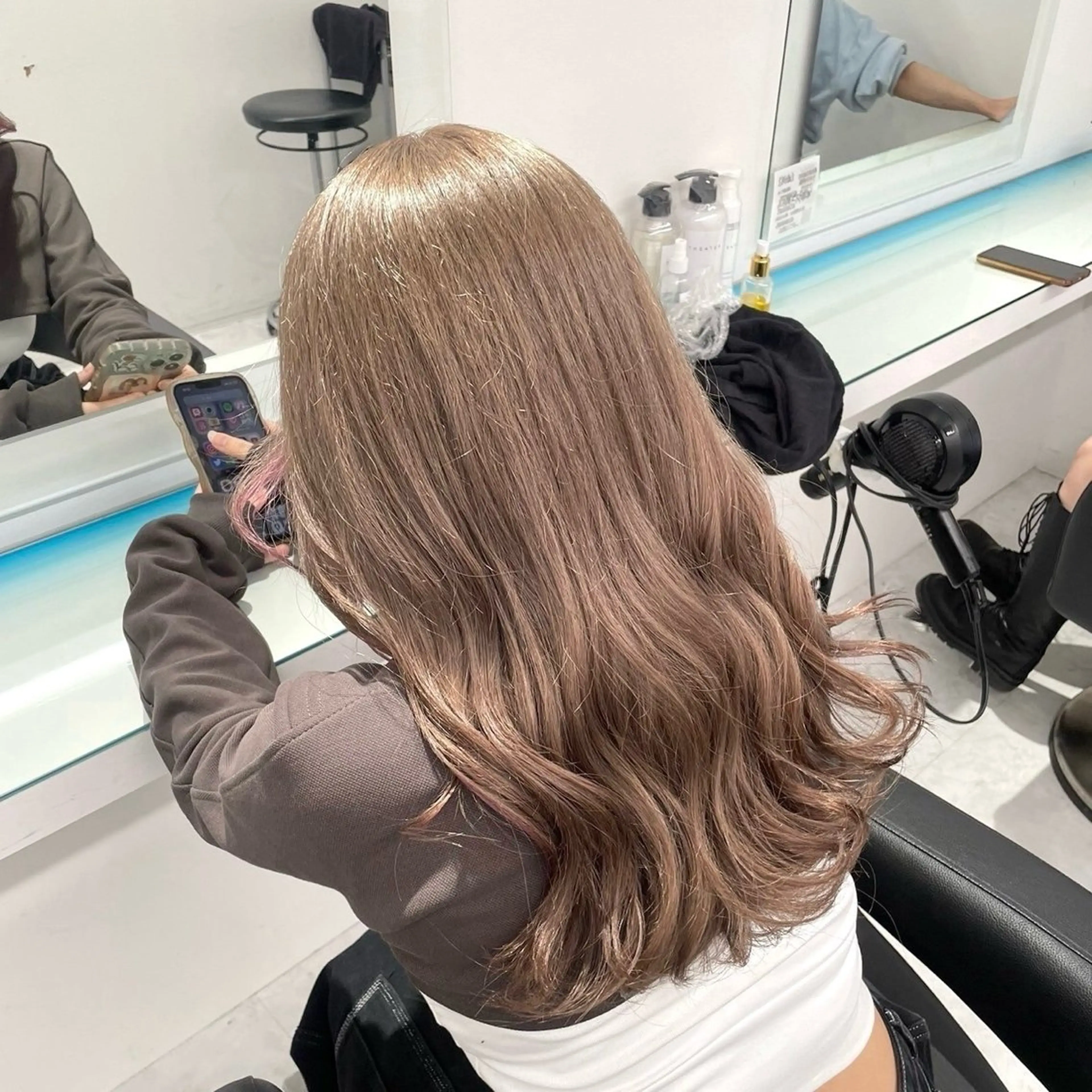 カラー 海外トレンドヘア🤍 sumireのヘアスタイル