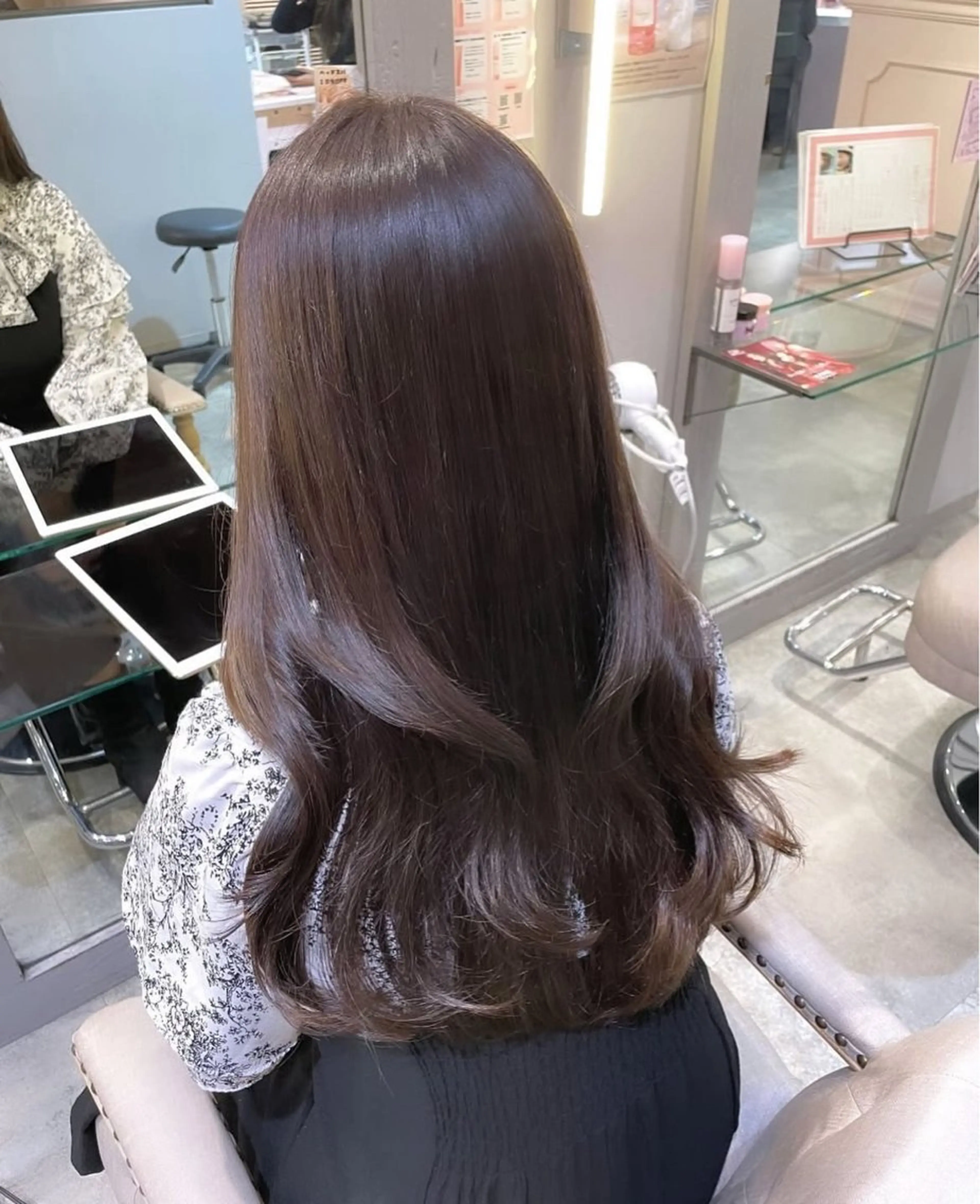 ロング カラー ヘアカラー トリートメント 🤍ふんわりアイドル カラー🎀Rio🪽のヘアスタイル