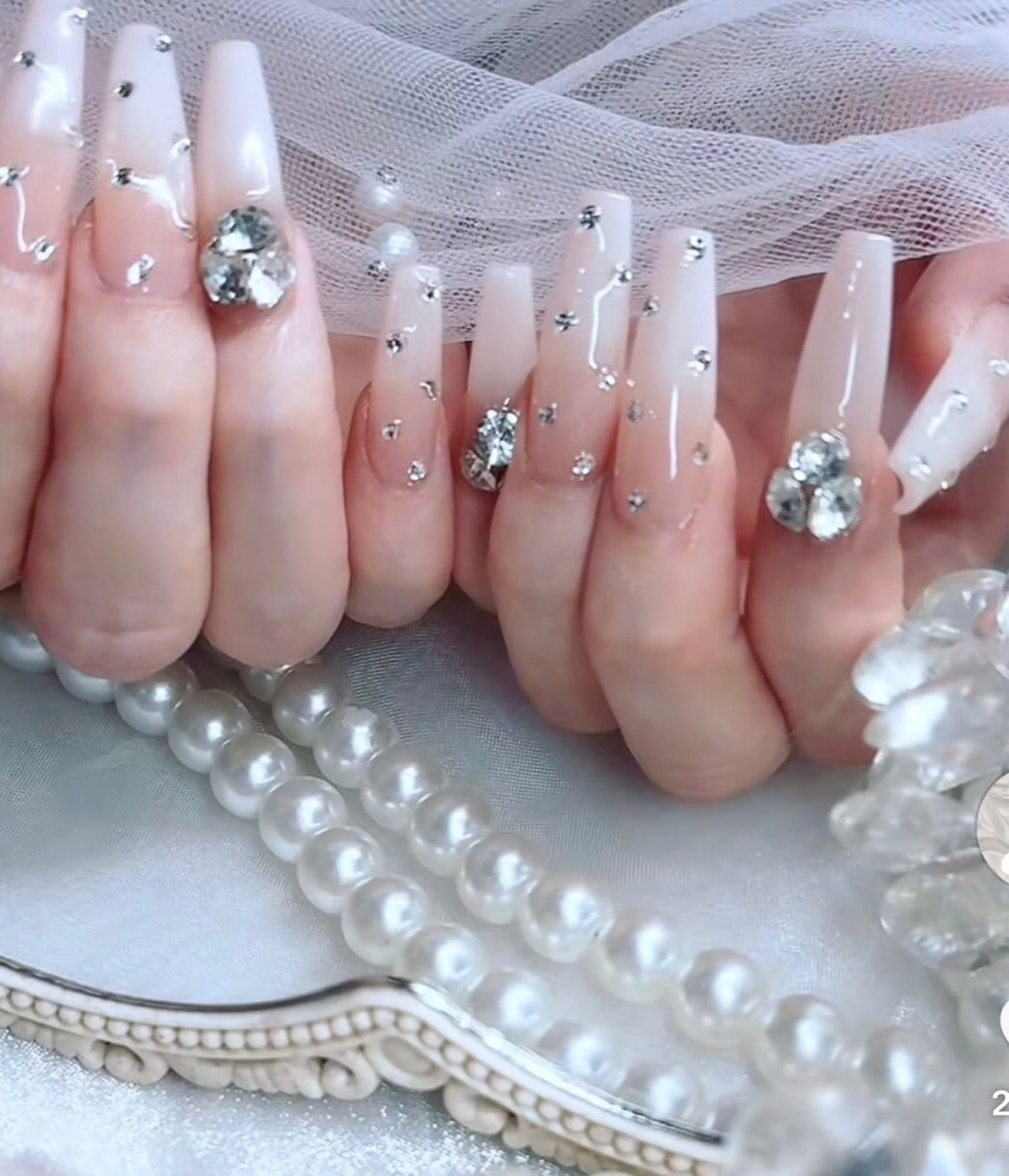 ネイル ハンドネイル Kari ネイルサロンのネイルデザイン