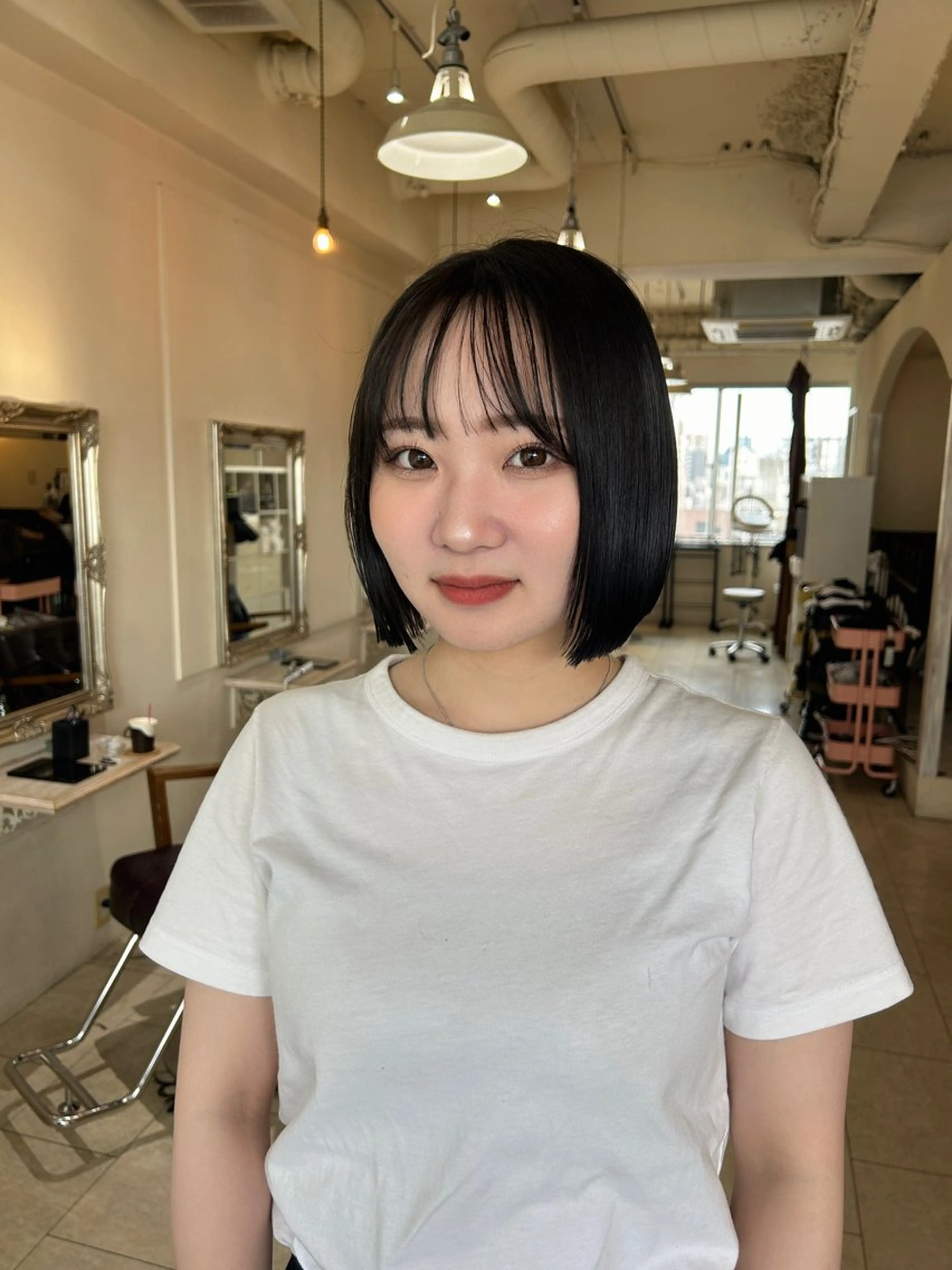 カラー Maho/ボブ/ レイヤー/ハイトーンのヘアスタイル