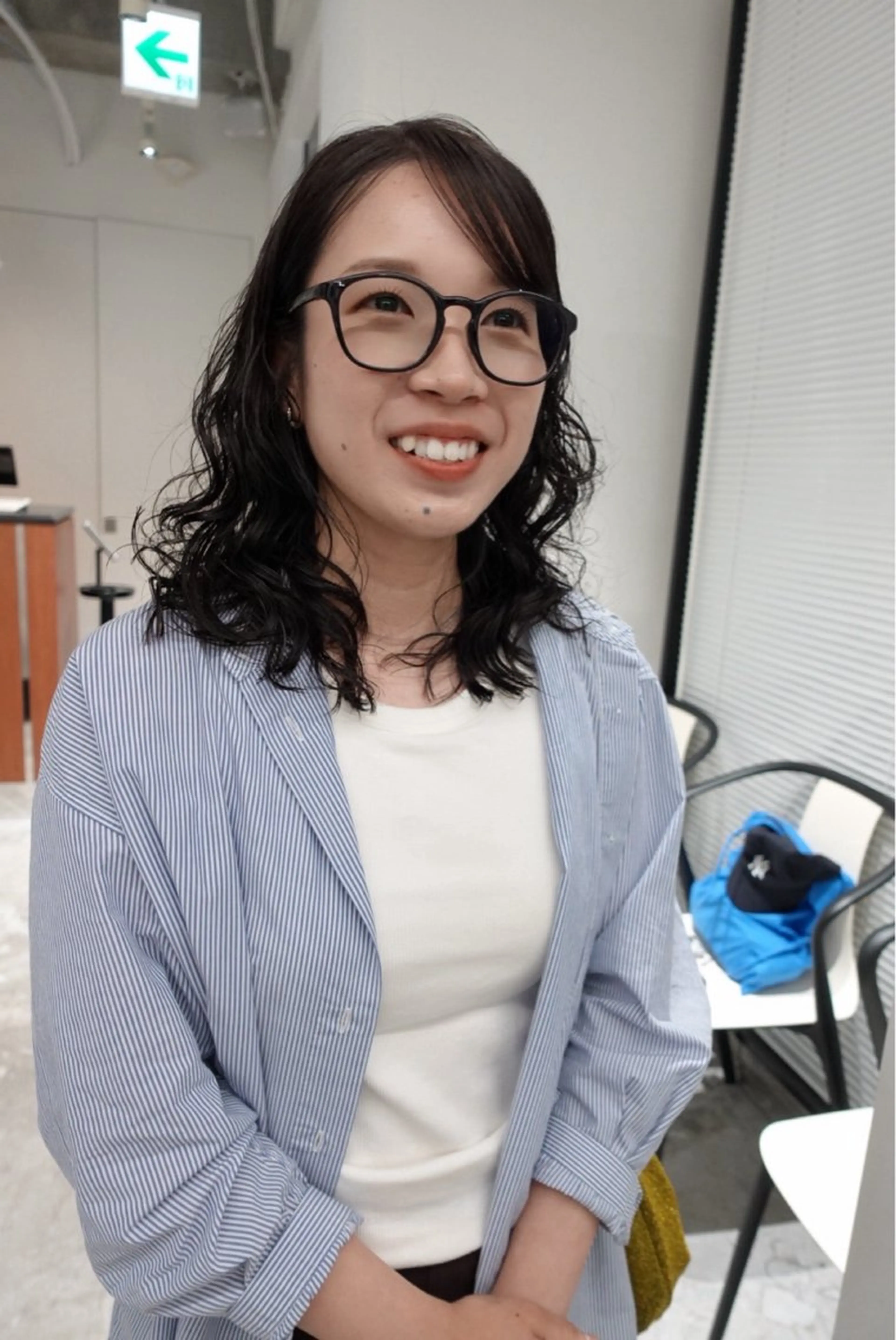 セミロング カラー パーマ ヘアアレンジ セミロングパーマ カット ヘアカラー トリートメント 🌐サトウ リョウ🌐のヘアスタイル