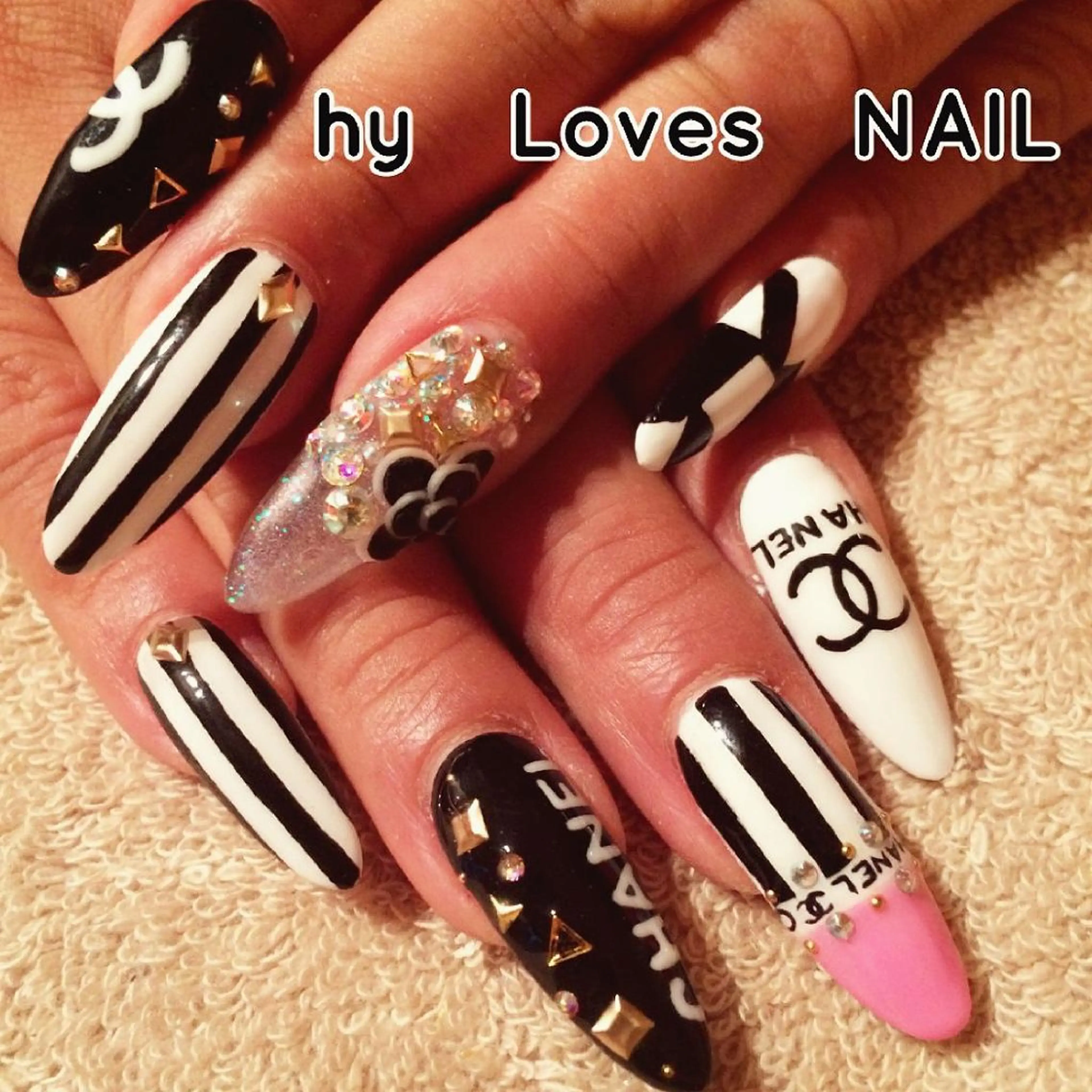 ネイル ジェルネイル ハードジェル ロングネイル ストーンネイル ハンドネイル よしだ ひろきのネイルデザイン