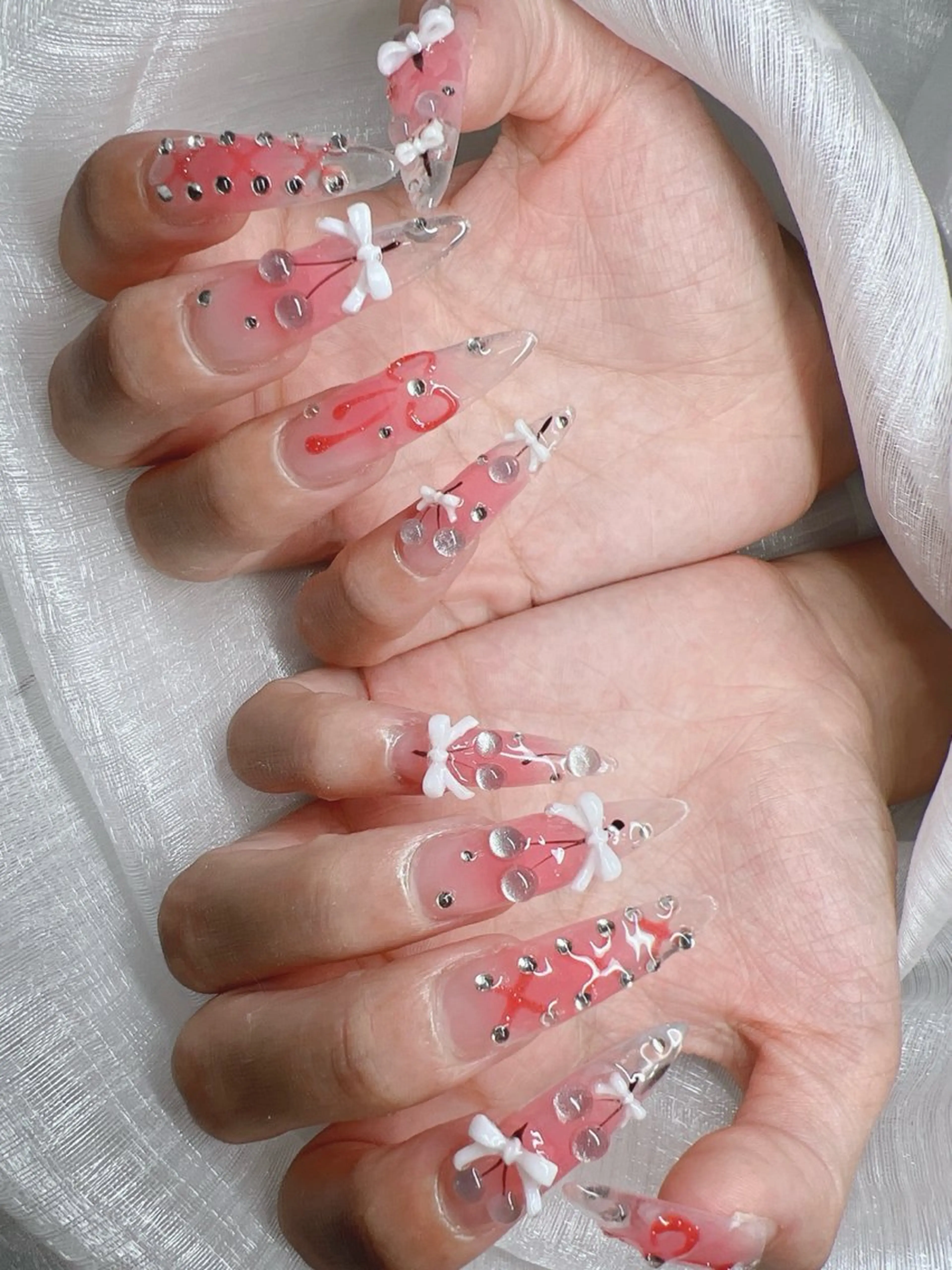 ネイル 長さ出し グラデーション キラキラネイル マグネットネイル ニュアンスネイル ハンドネイル Lee Nails チップ長さだし専門店のネイルデザイン