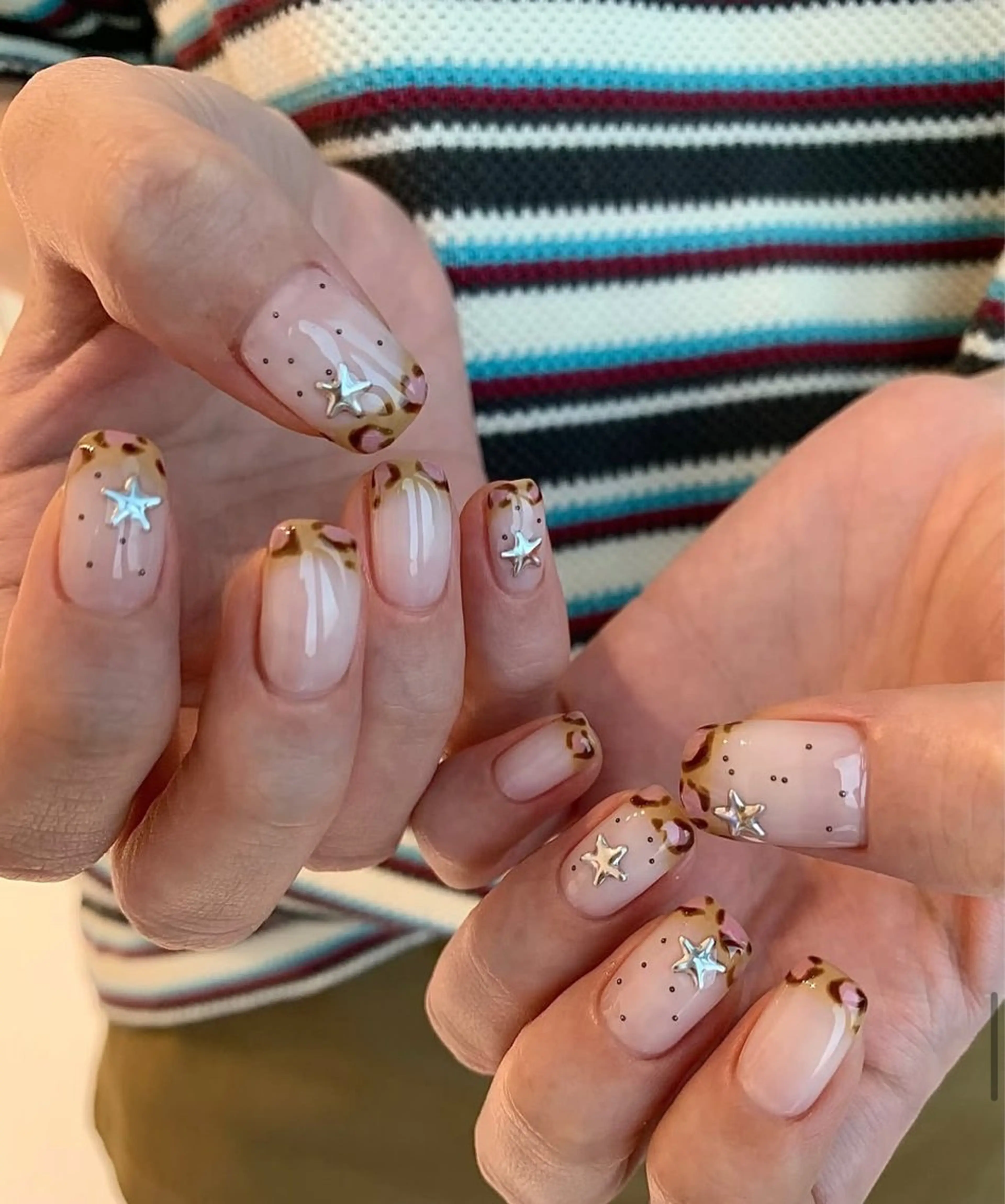 ネイル アートネイル ドット フラッシュネイル フレンチネイル グラデーション Ame29NailOsaka所属・AME29 Nail ネイルサロンのネイルデザイン