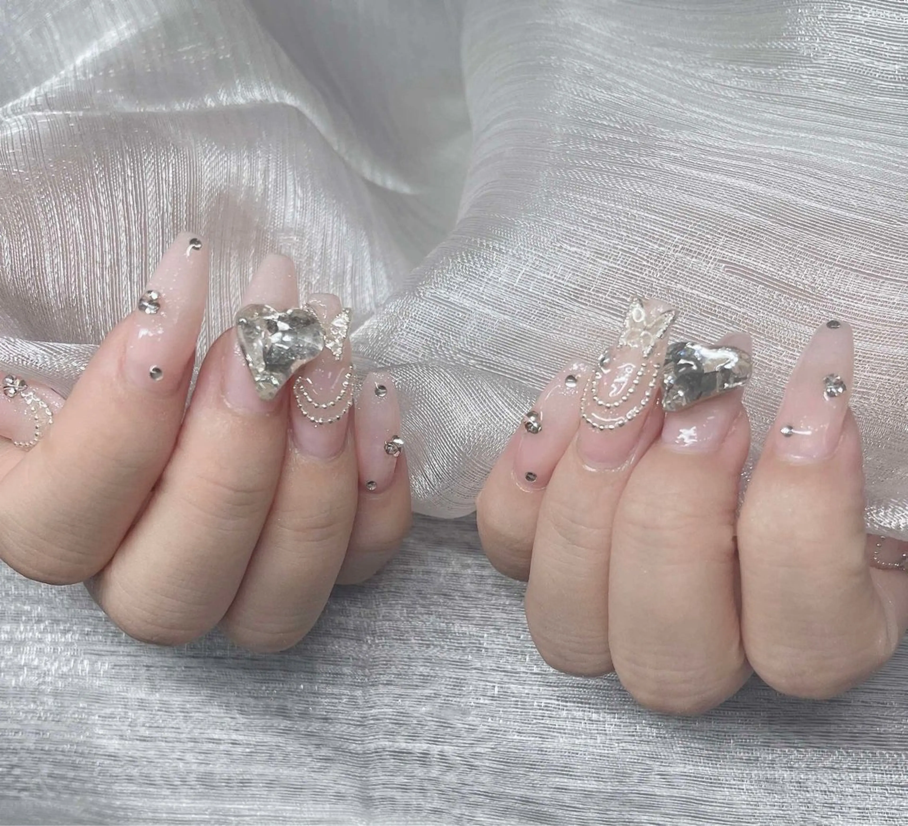 ネイル 長さ出し グラデーション 卒業式 キラキラネイル マグネットネイル ハンドネイル Lee Nailsのネイルデザイン