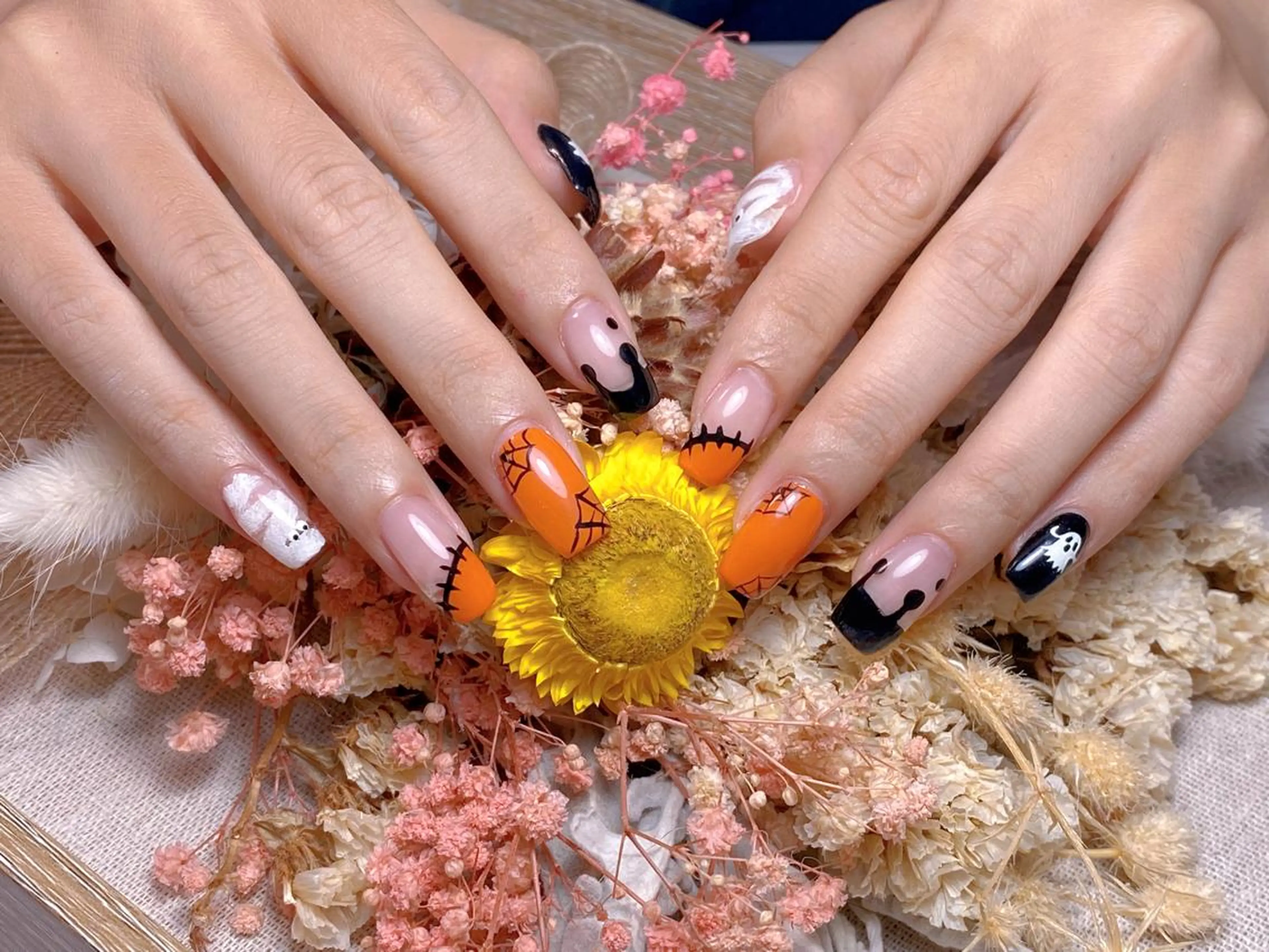 カラー ネイル ハンドネイル MSSugar Nailのネイルデザイン