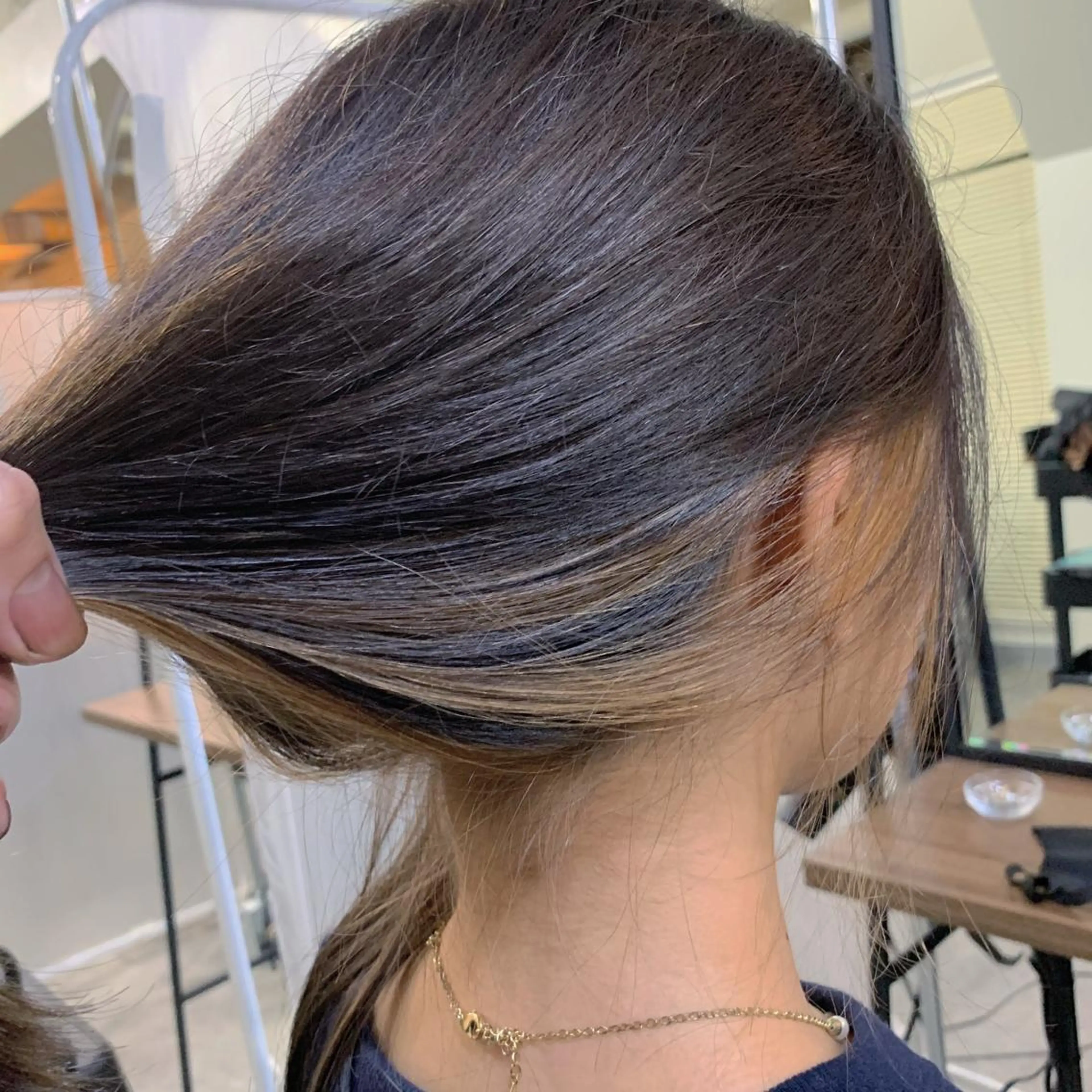 ミディアム カラー ハイライトカラー インナーカラー ハイライト ヘアカラー トリートメント ヘアセット 髪質改善色素改善特化 keiのヘアスタイル