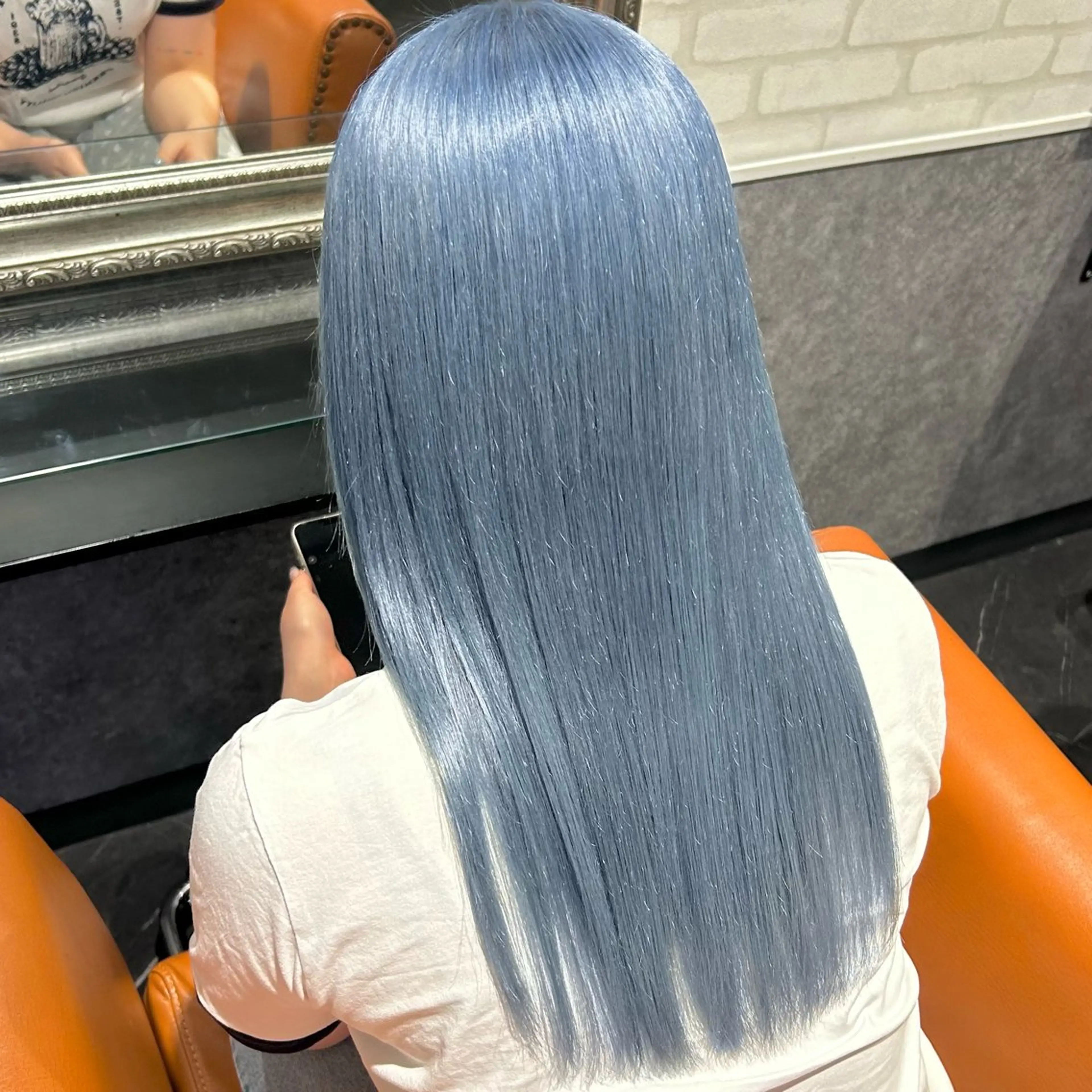 セミロング ヘアカラー トリートメント 💛ブリーチで叶える 💛垢抜けカラー🌈のヘアスタイル