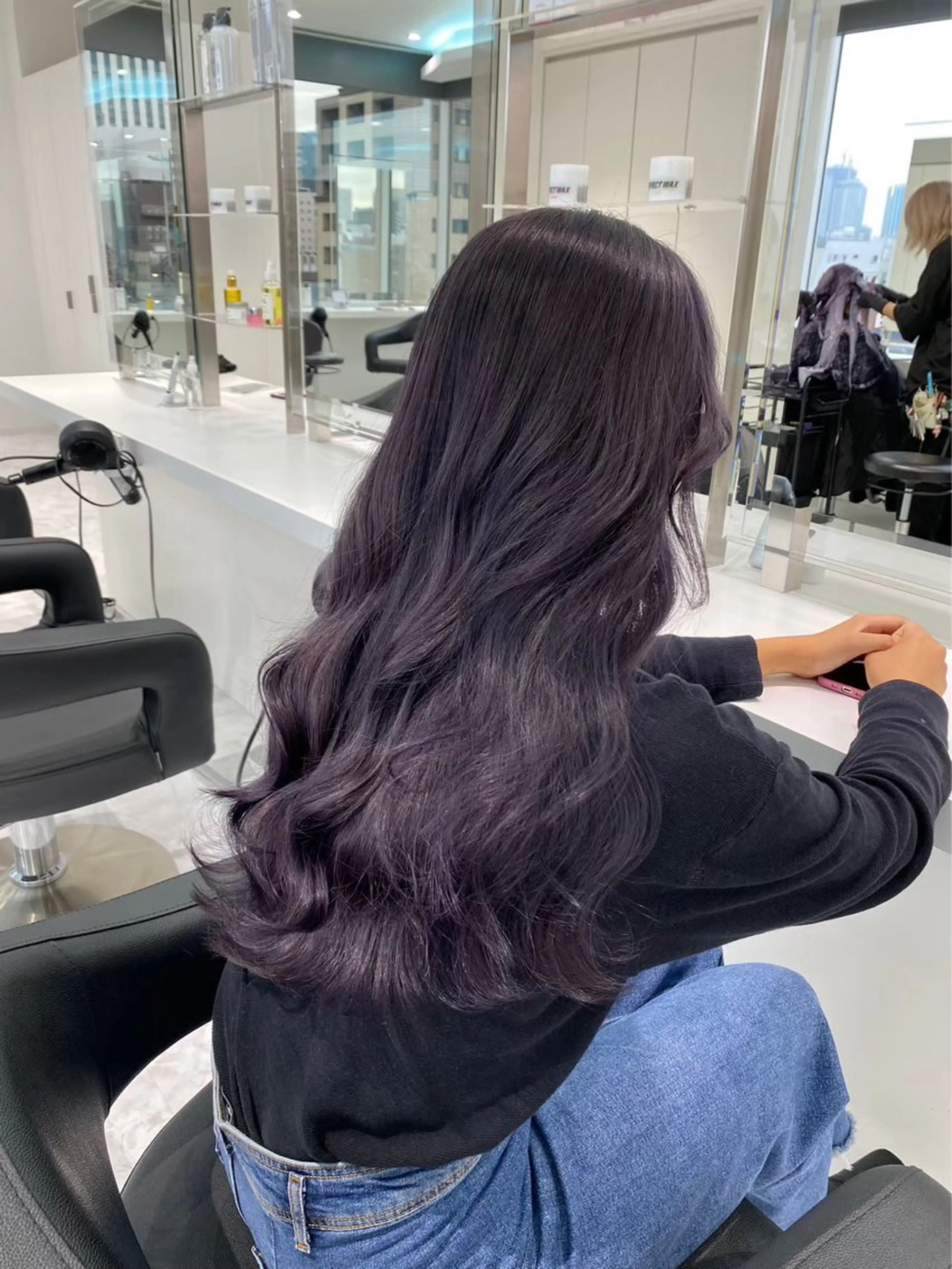 セミロング カラー 透明感カラー ヘアカラー トリートメント ヘッドスパ ヘアセット 🩵ダメージレス艶感 ハイトーン🩷のヘアスタイル