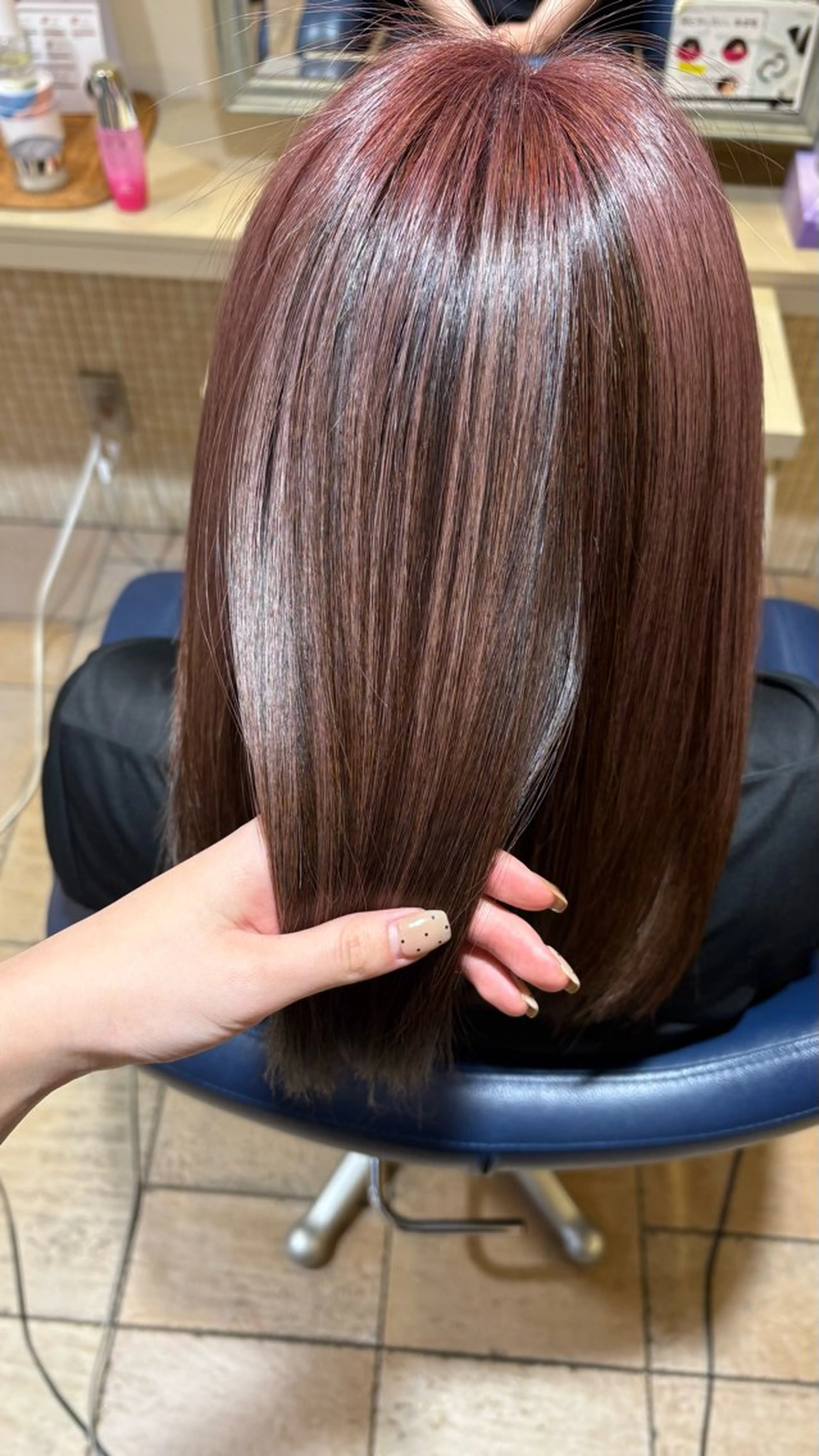 ミディアム 縮毛矯正 井本 帆香のヘアスタイル