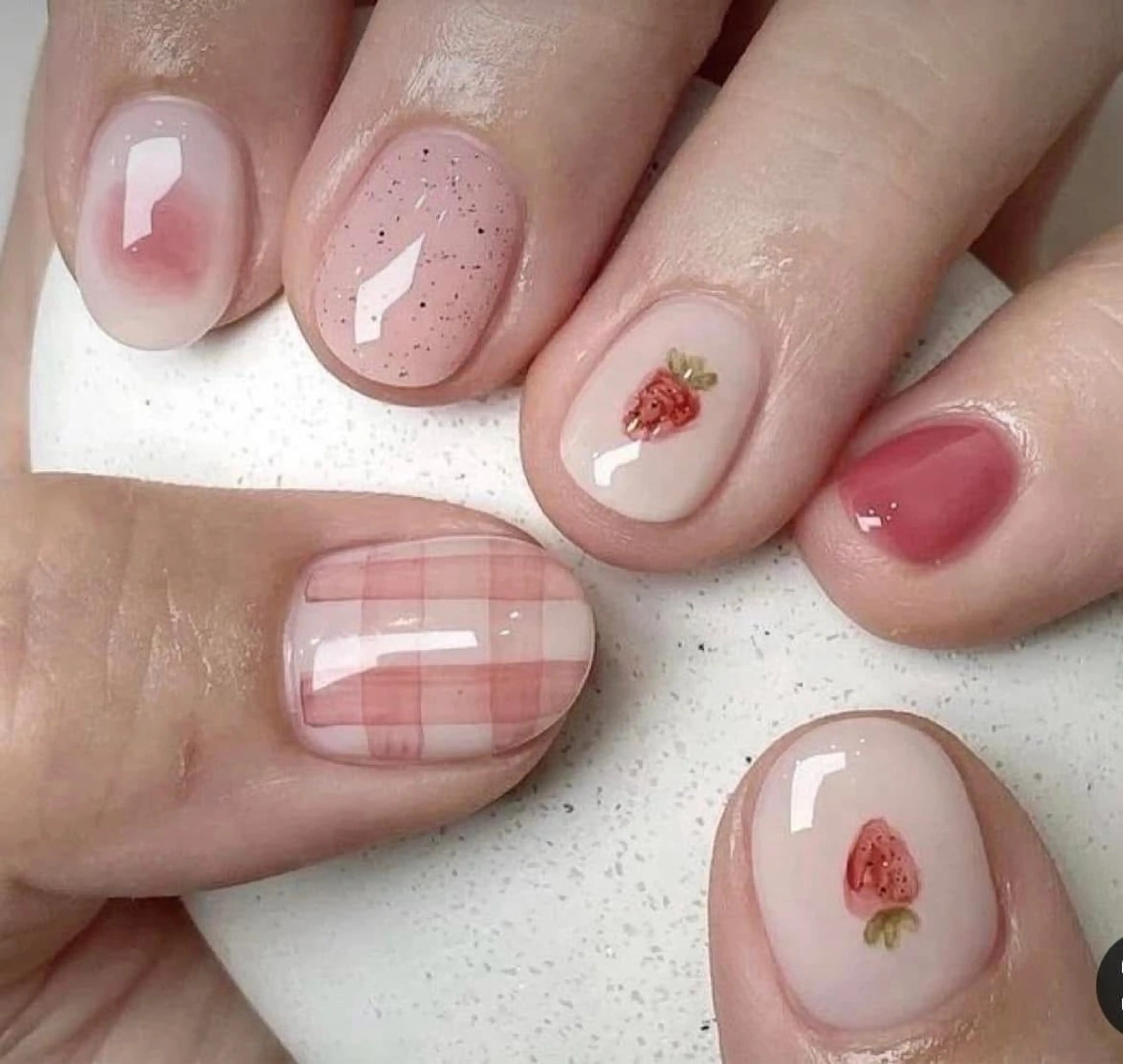 ネイル ハンドネイル Rose Ana.Chuoのネイルデザイン
