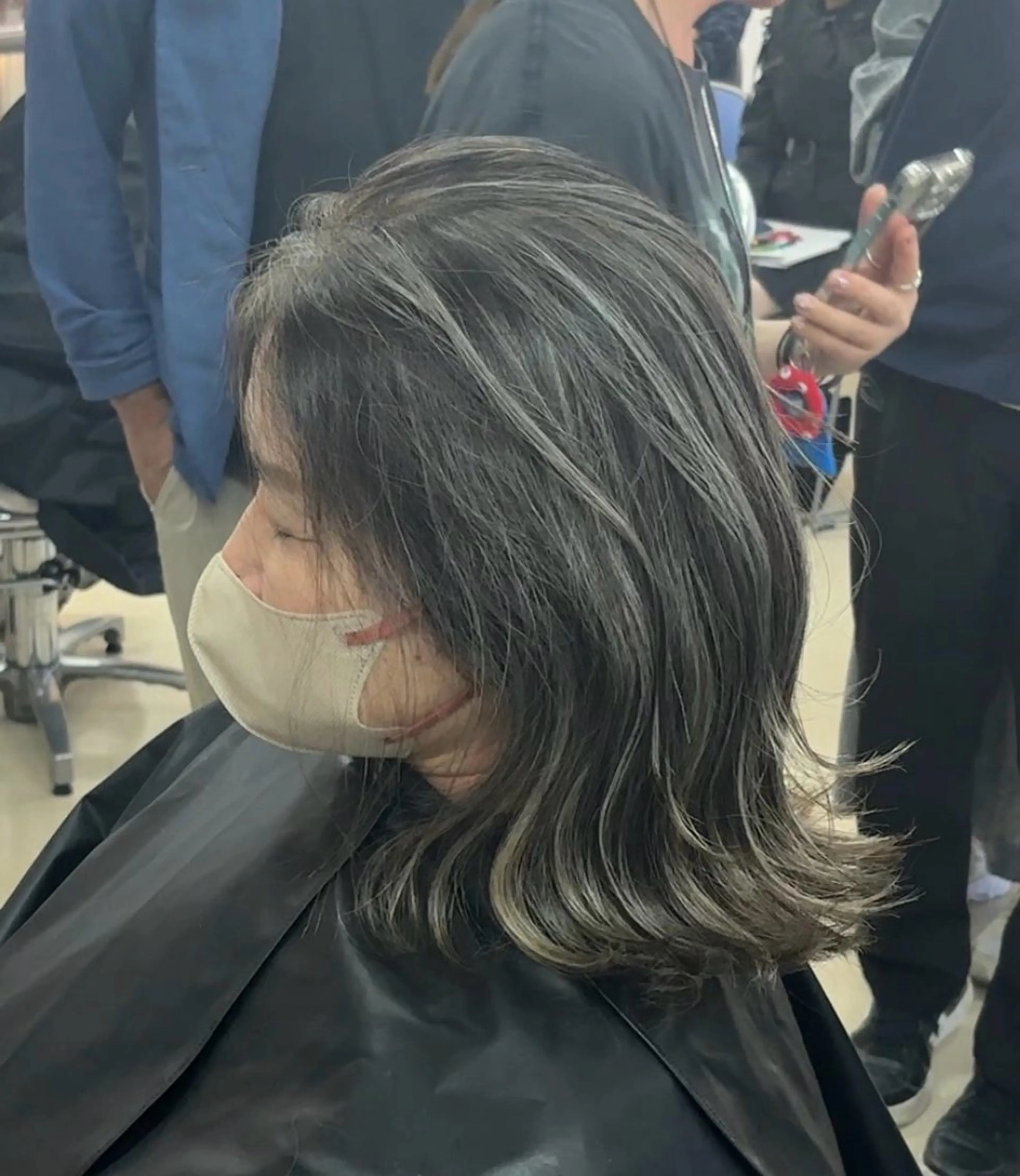 カラー ハイライトカラー ヘアカラー HARUKI  MINATO Japan広島紙屋町店所属・hmj紙屋町店 脊戸智志のヘアスタイル