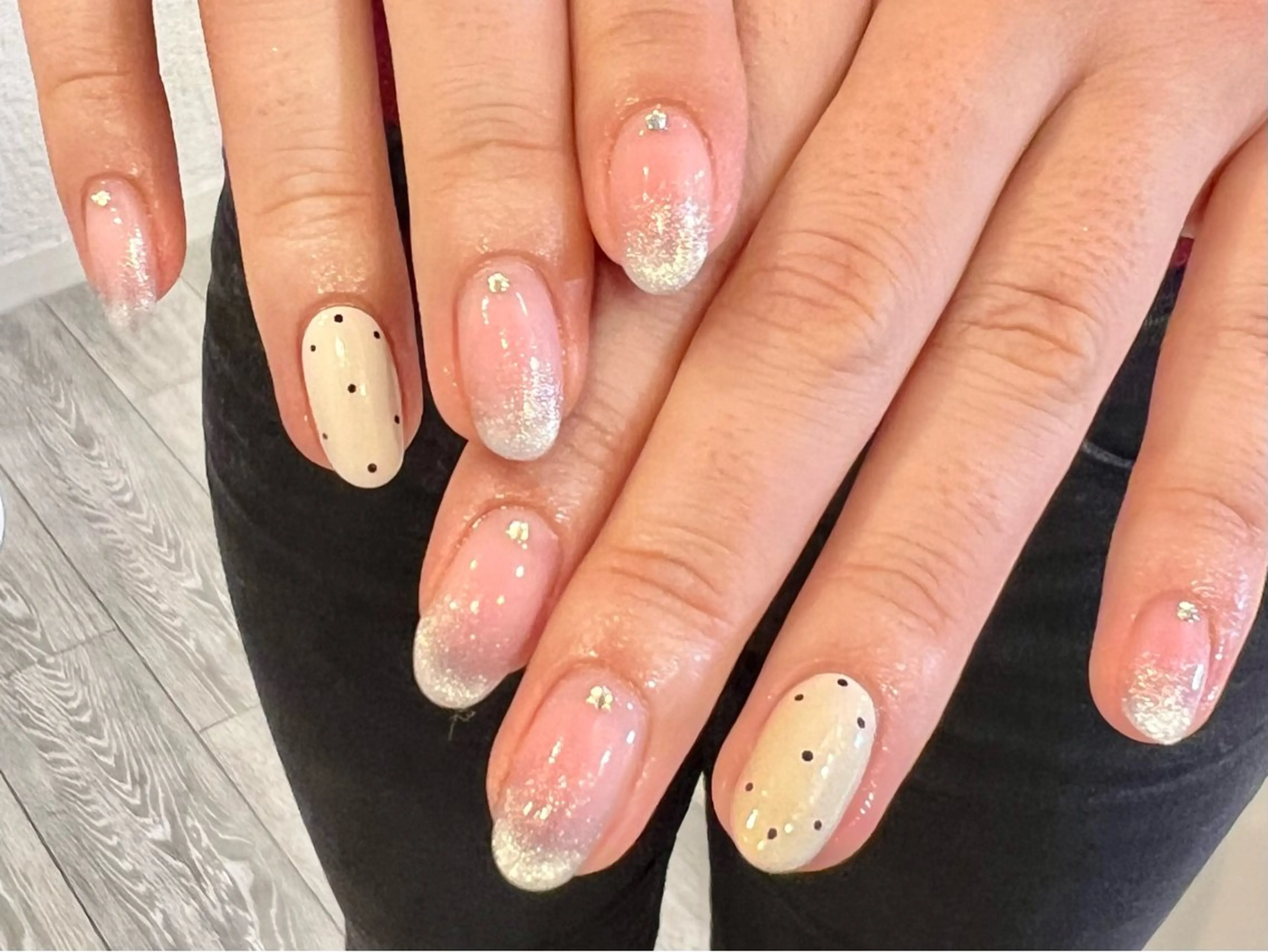 ミディアム ハンドネイル eyelash  & nail Noi 松戸店【ノイ】所属・武田 莉咲のネイルデザイン