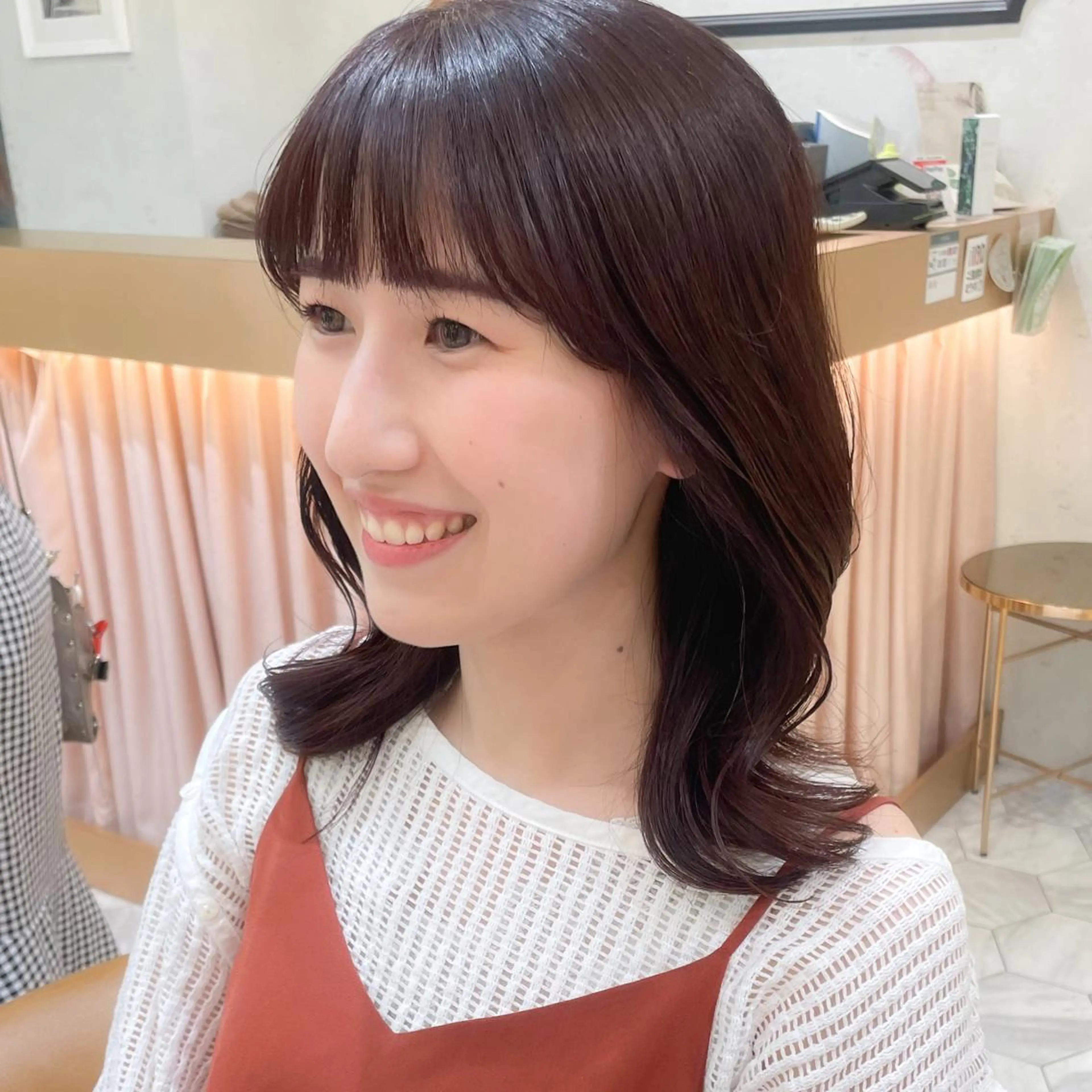 ミディアム ヘアカラー トリートメント レイヤー/くびれヘア /野崎華代のヘアスタイル