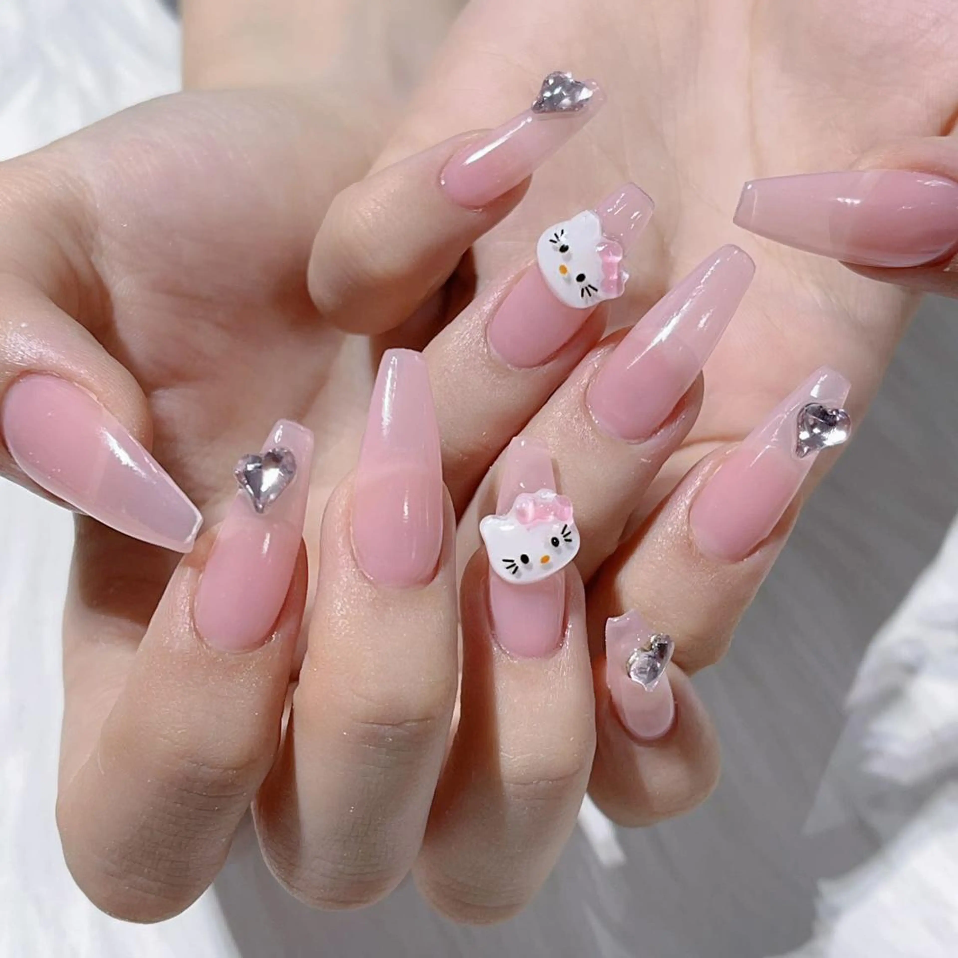 ネイル ハンドネイル Queens momoのネイルデザイン