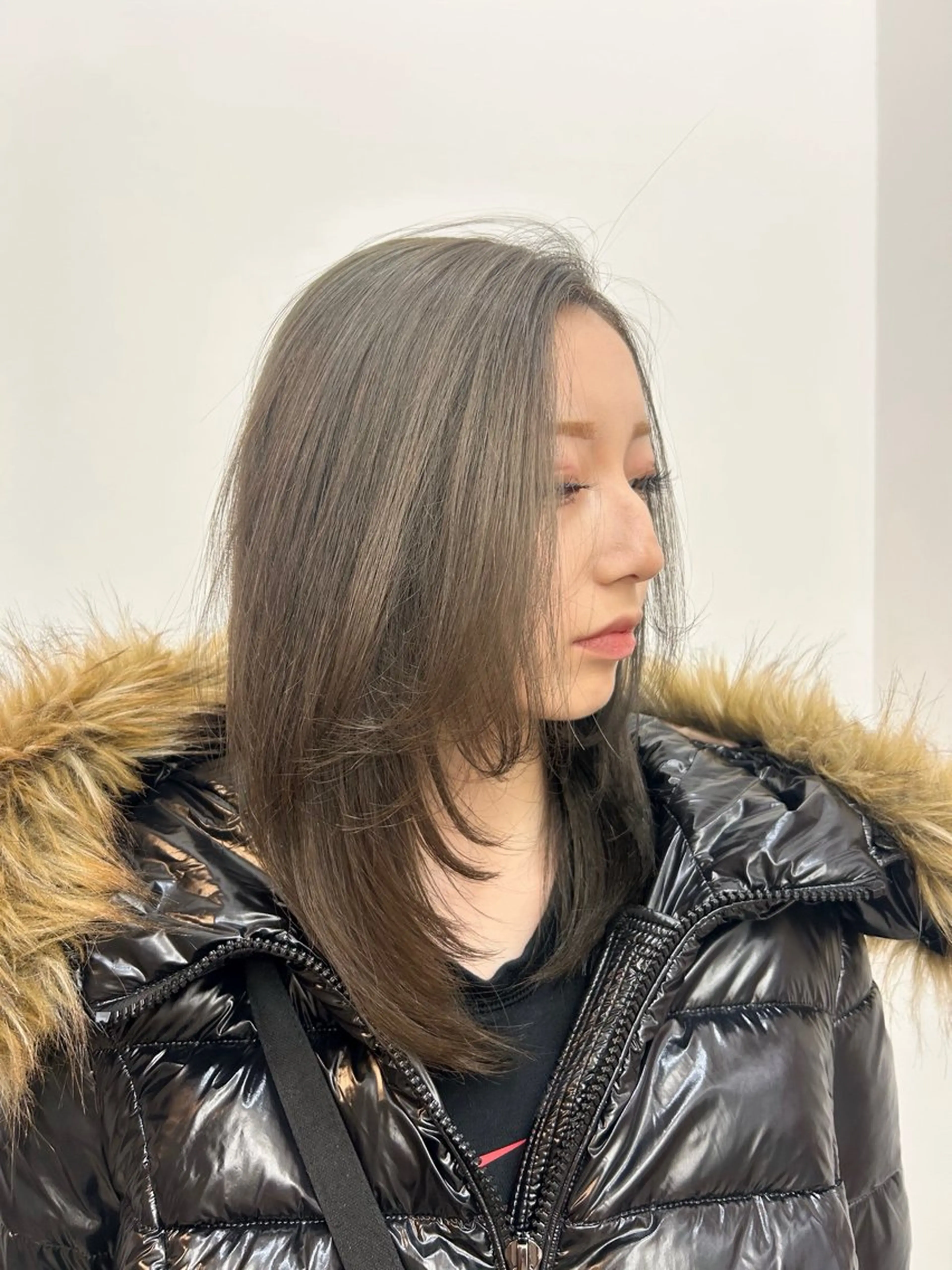 ミディアム カラー 透明感カラー🪽 mioのヘアスタイル