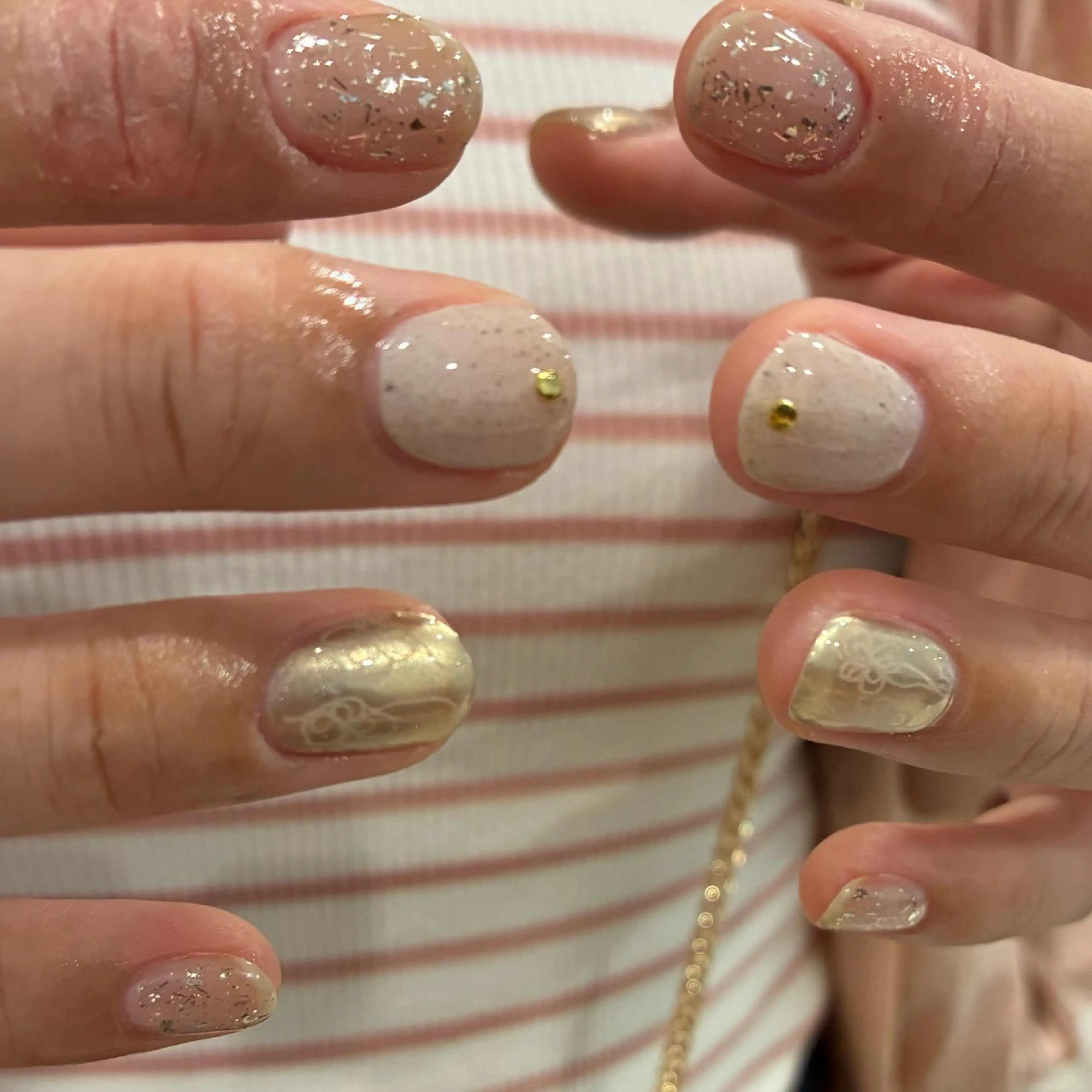 ネイル quro.n立川店所属・quro.n ☕️mariのネイルデザイン