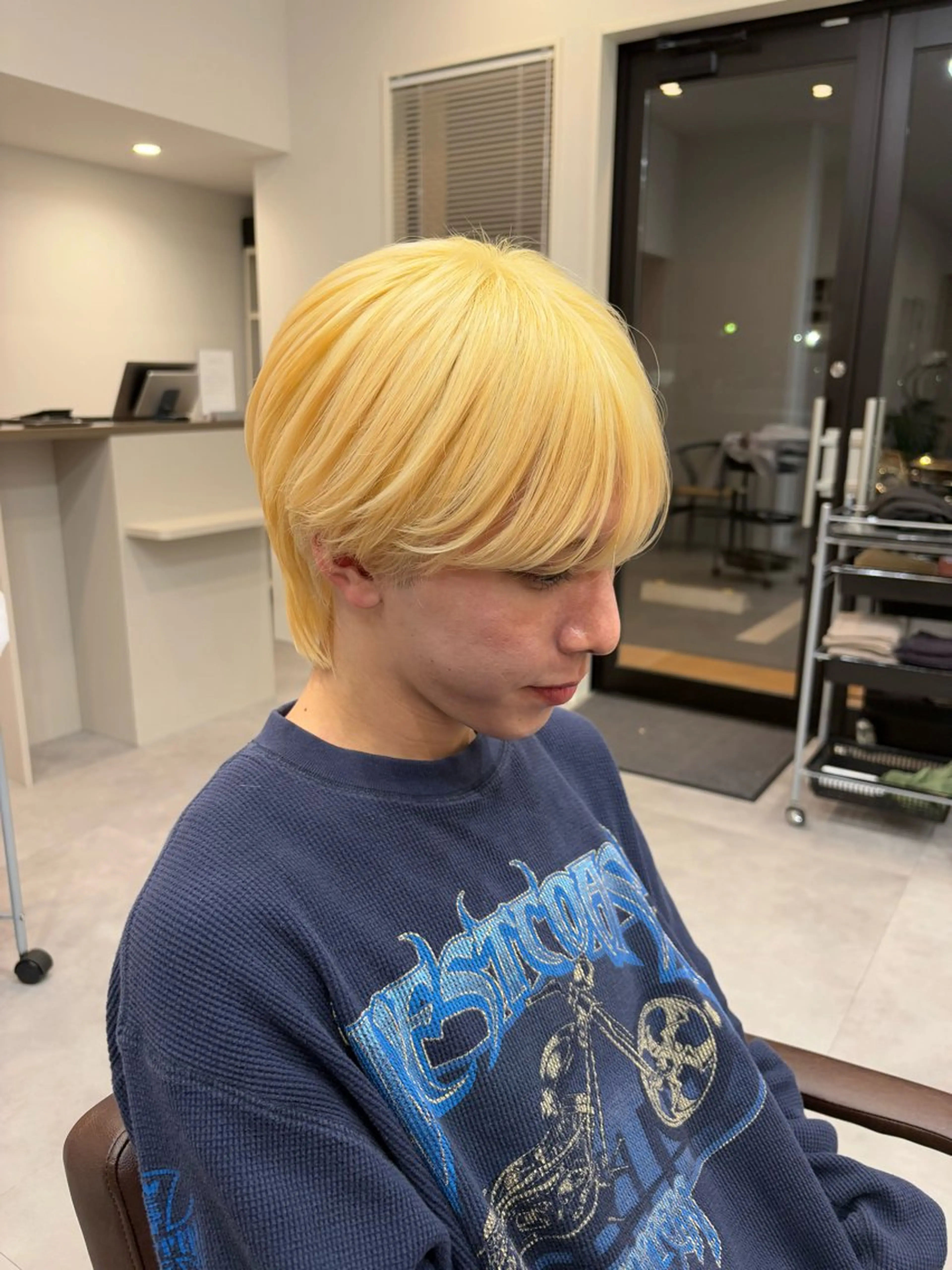 ショート メンズ ヘアカラー YUEN イシイ アミのヘアスタイル