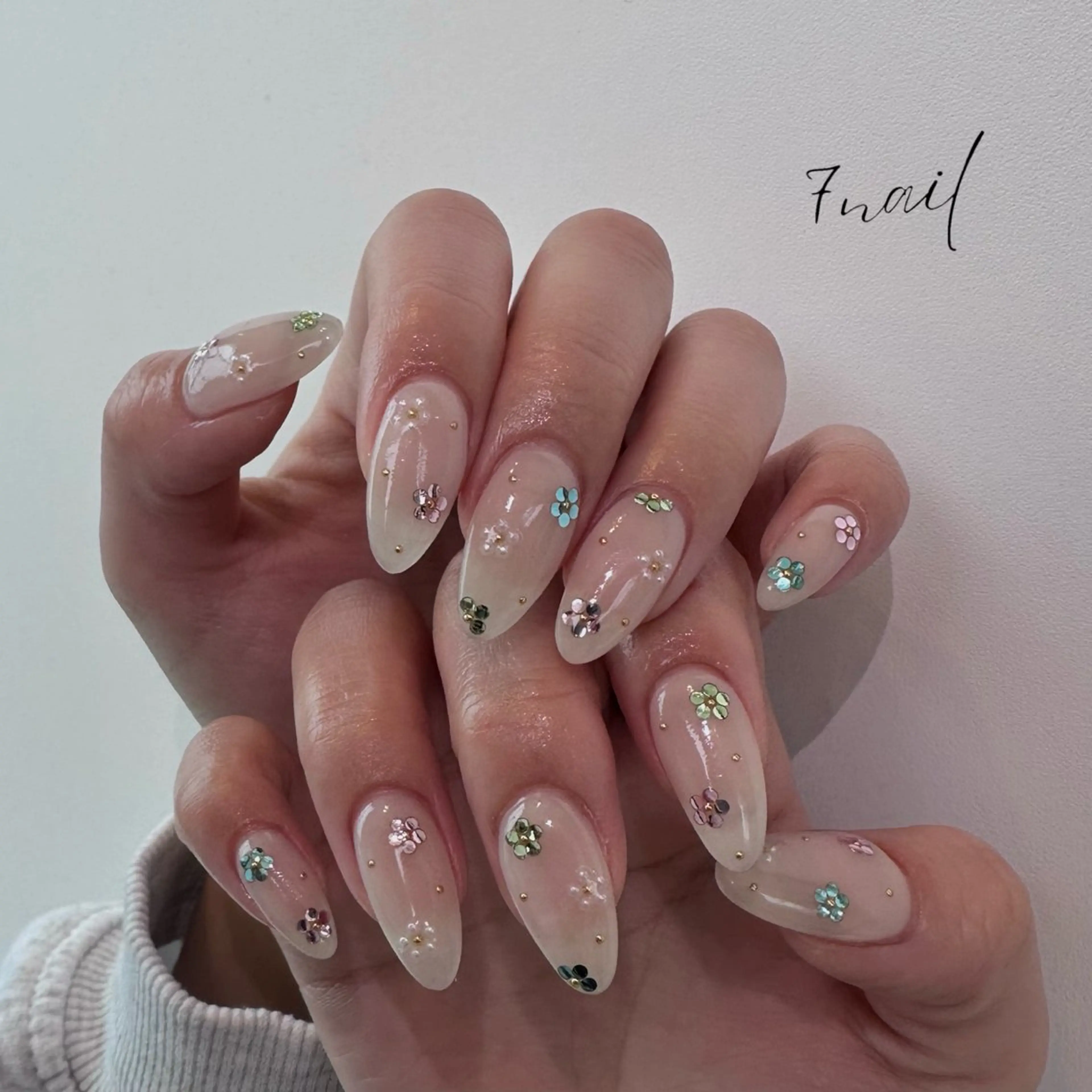 ネイル ハンドネイル 7 NAILのネイルデザイン