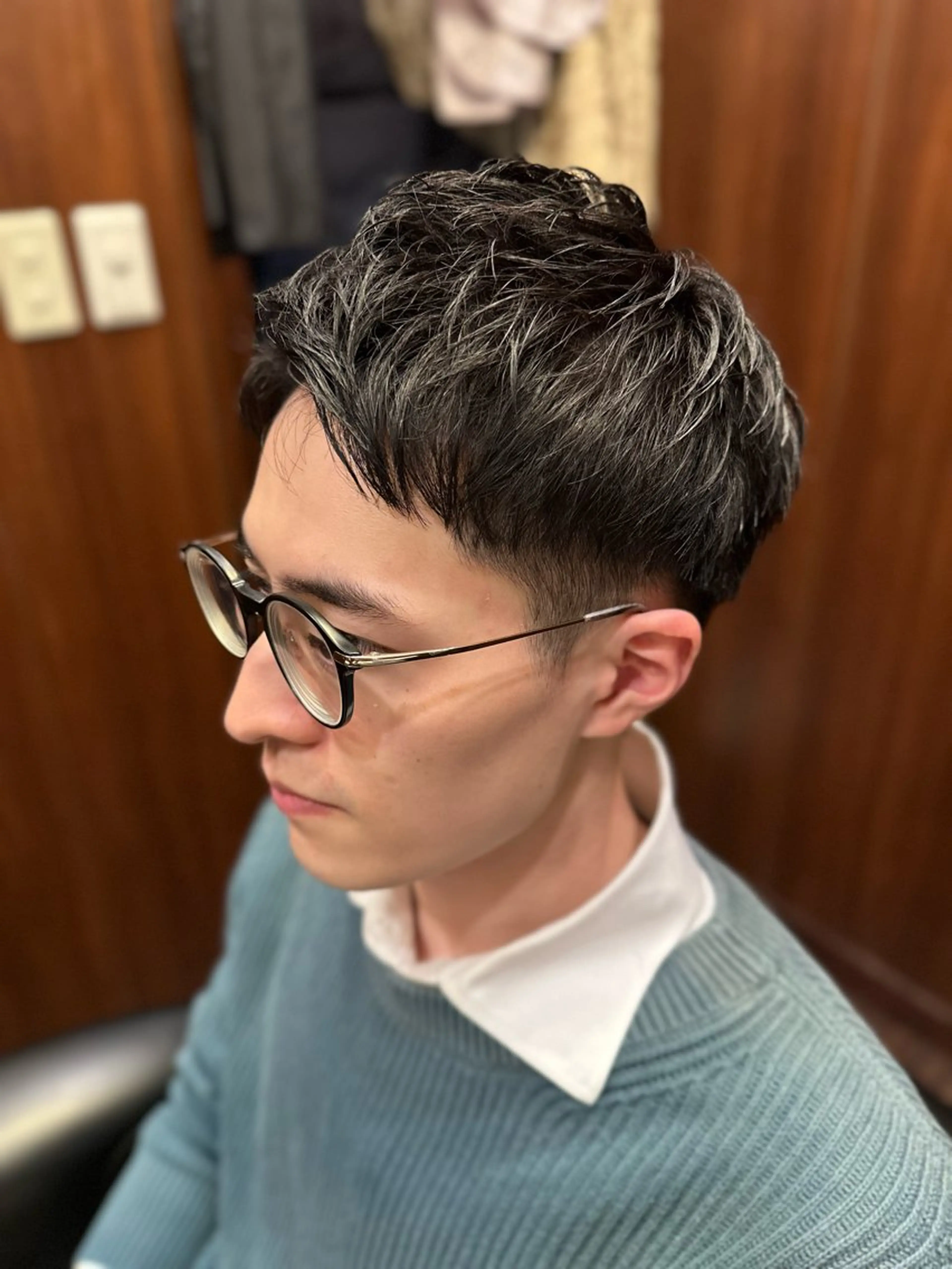ショート カラー メンズ 深田 千尋のヘアスタイル