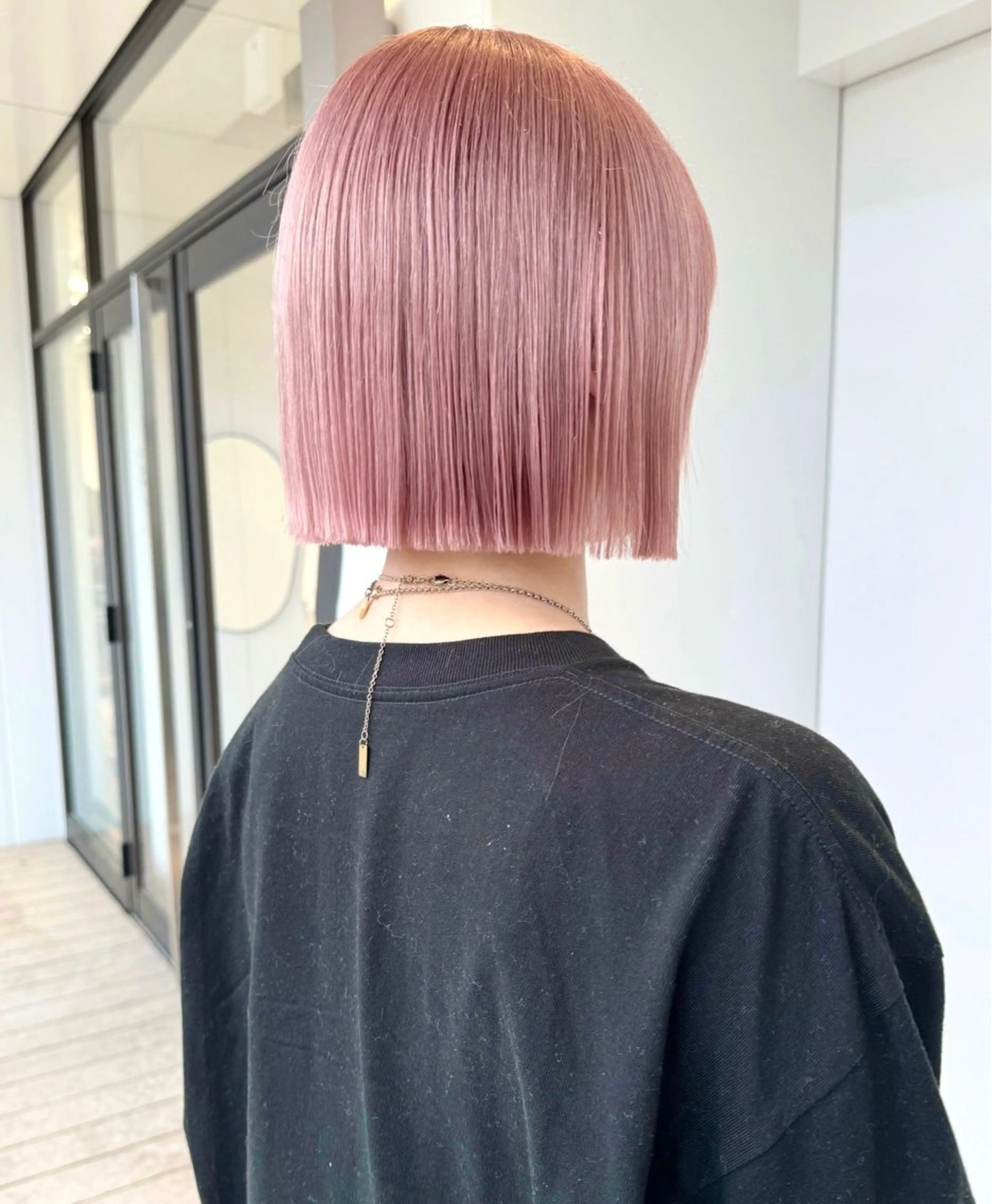 ショート ボブ 顔まわりレイヤー 顔周りカット レイヤーカット 外ハネヘア カット ヘアカラー hollo渋谷所属・🇰🇷タッセルボブ /DAIKIのヘアスタイル