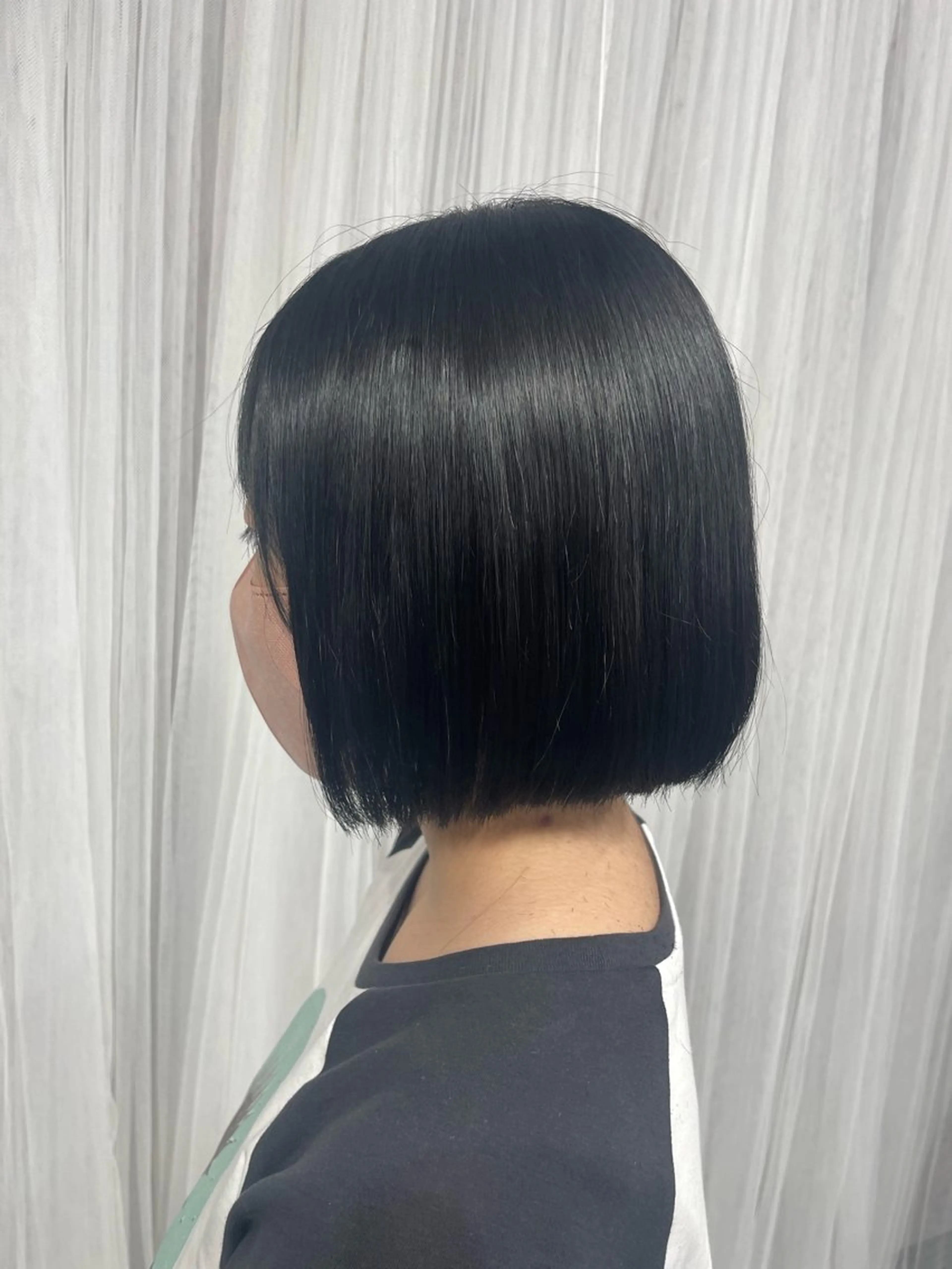 ショート ボブ カット 縮毛矯正 手塚 由佳のヘアスタイル