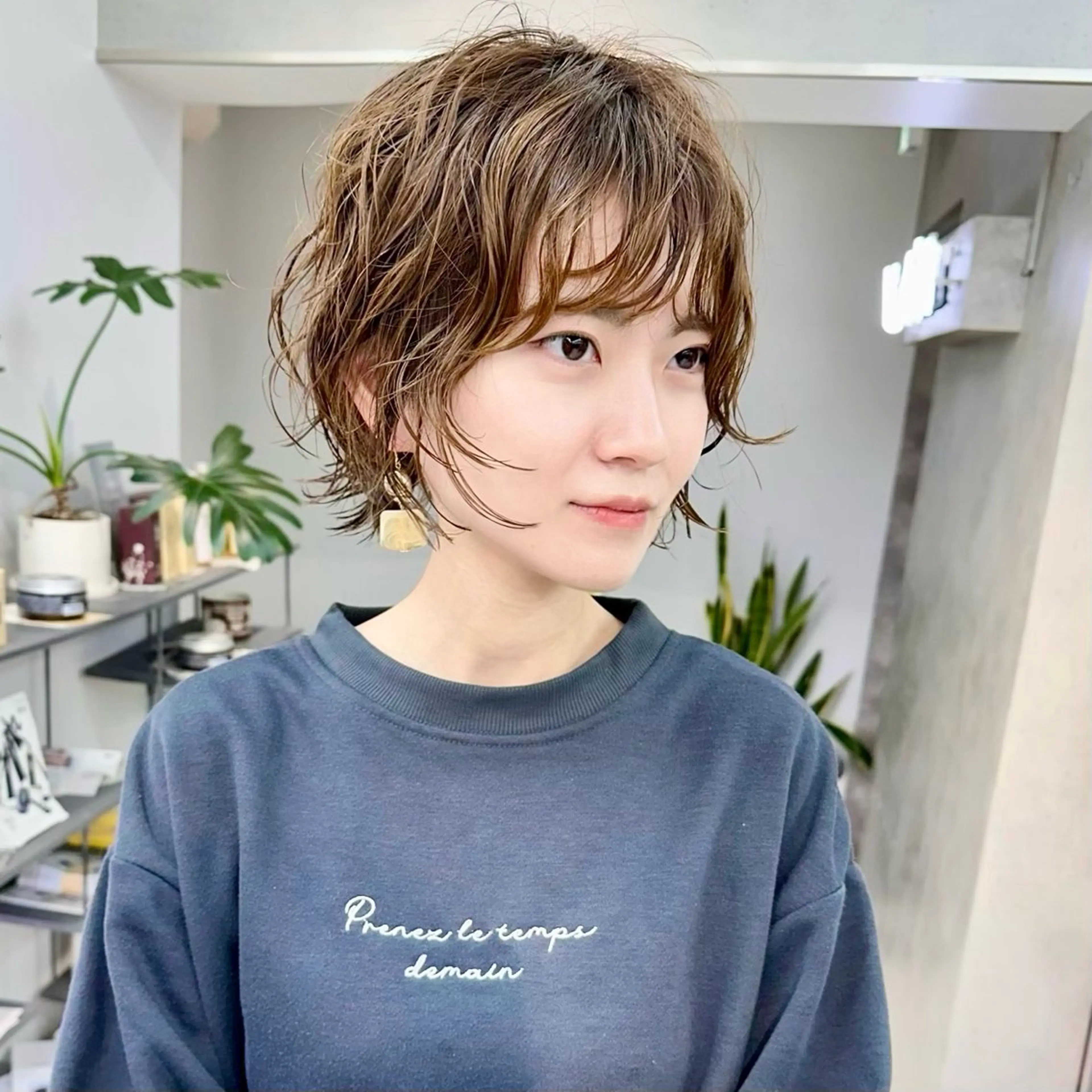 ショート パーマ カット ヘアカラー パーマ 透け感カラー 🌱いわさきのヘアスタイル