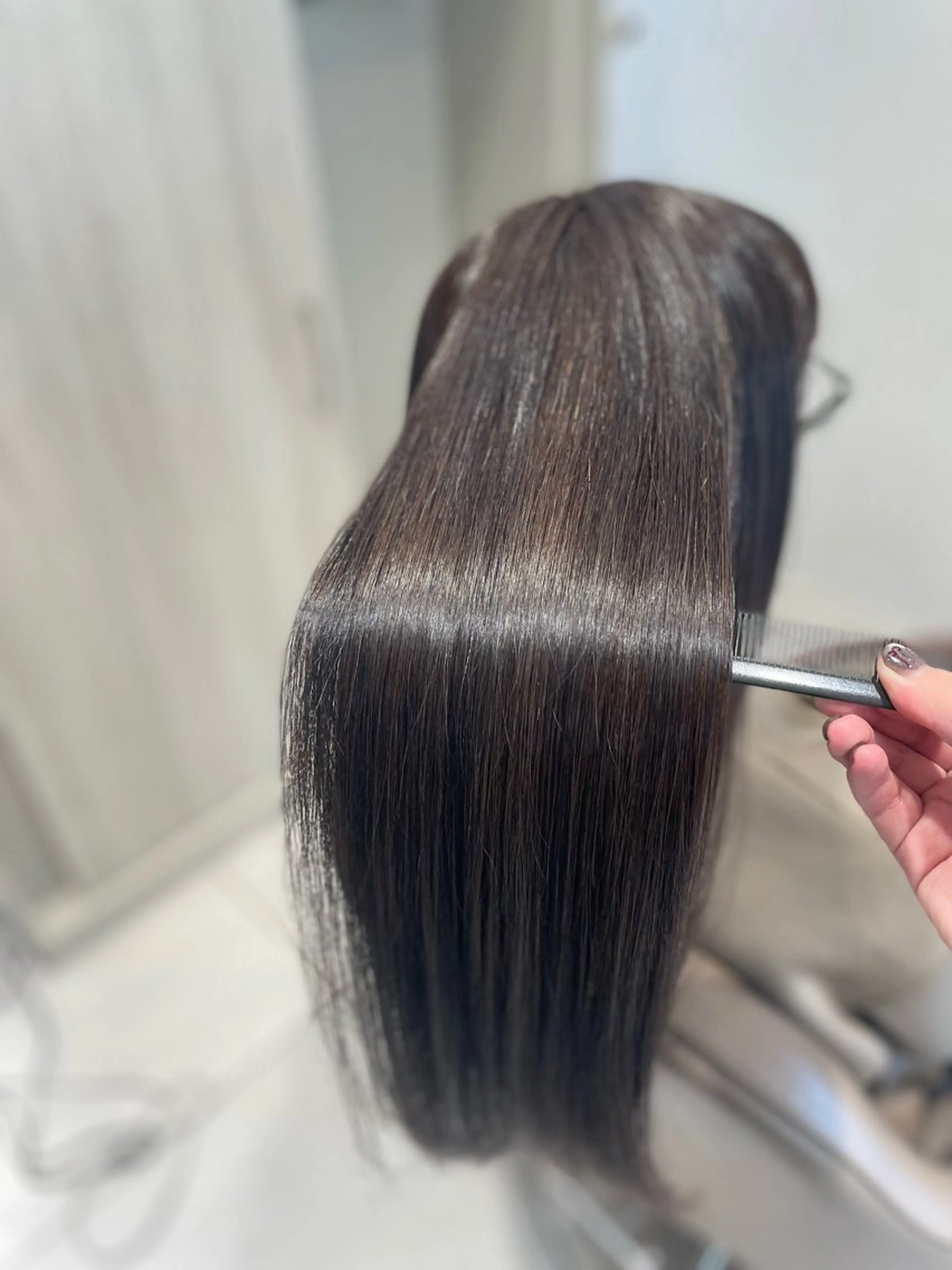 ロング カラー アッシュ アッシュブラウン ブラウンカラー ココロ cocoroのヘアスタイル