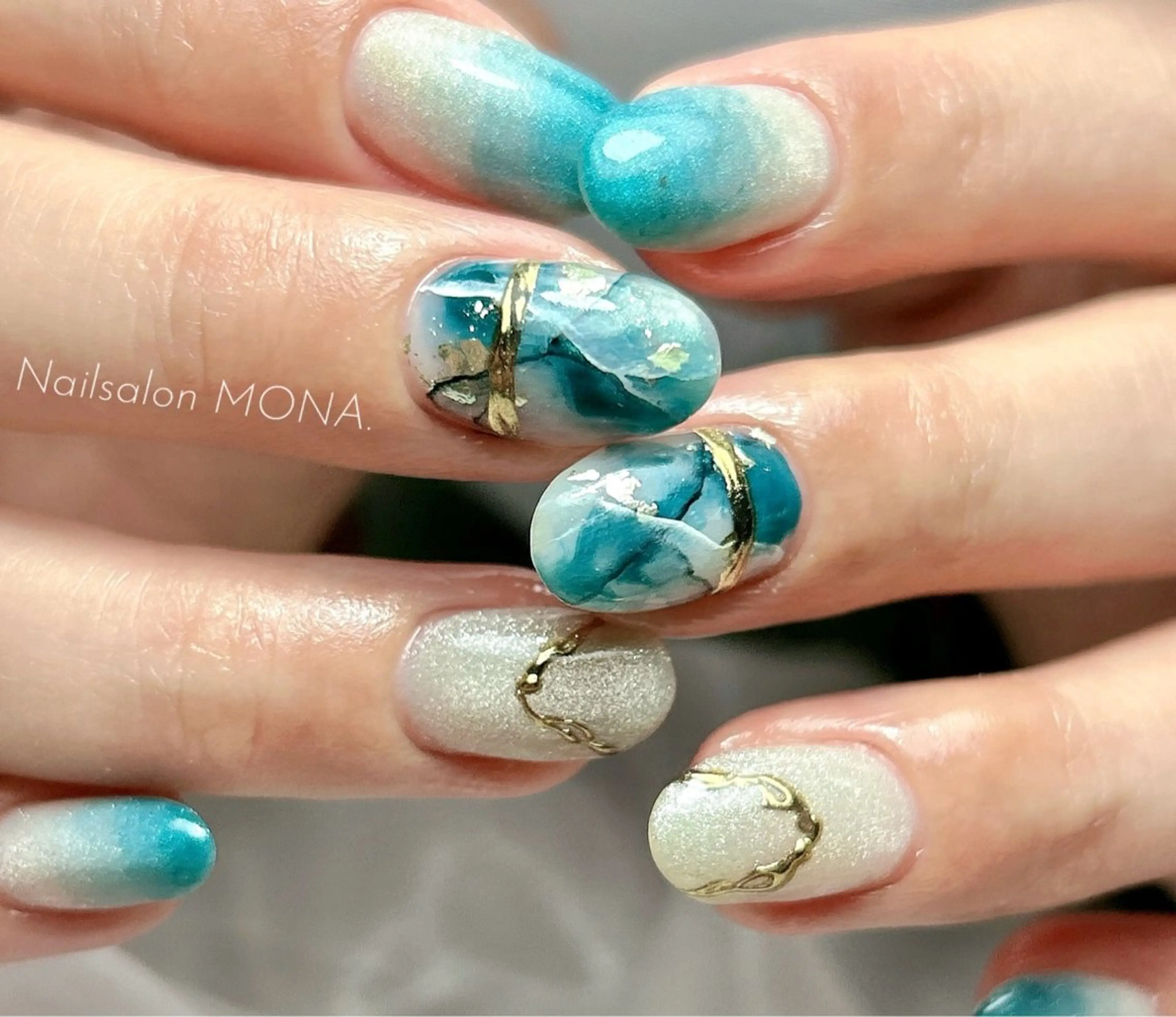ネイル グラデーション マグネットネイル 大理石ネイル(マーブル) ミラーネイル ニュアンスネイル ハンドネイル Nailsalon MONA.のネイルデザイン