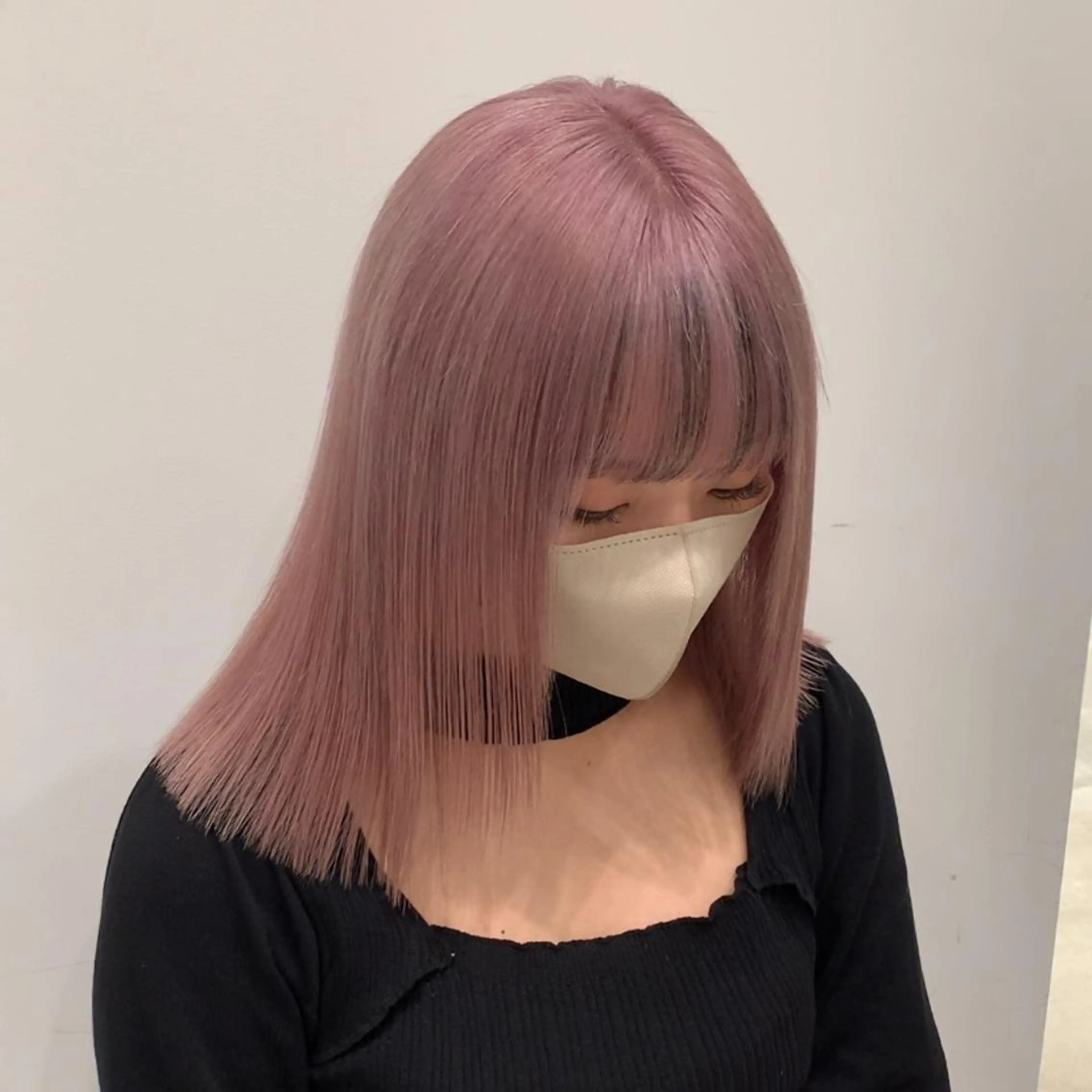 ミディアム カラー ヘアカラー トリートメント サロウィン(SALOWIN)原宿iori店所属・れい🫧 ハイトーン特化のヘアスタイル