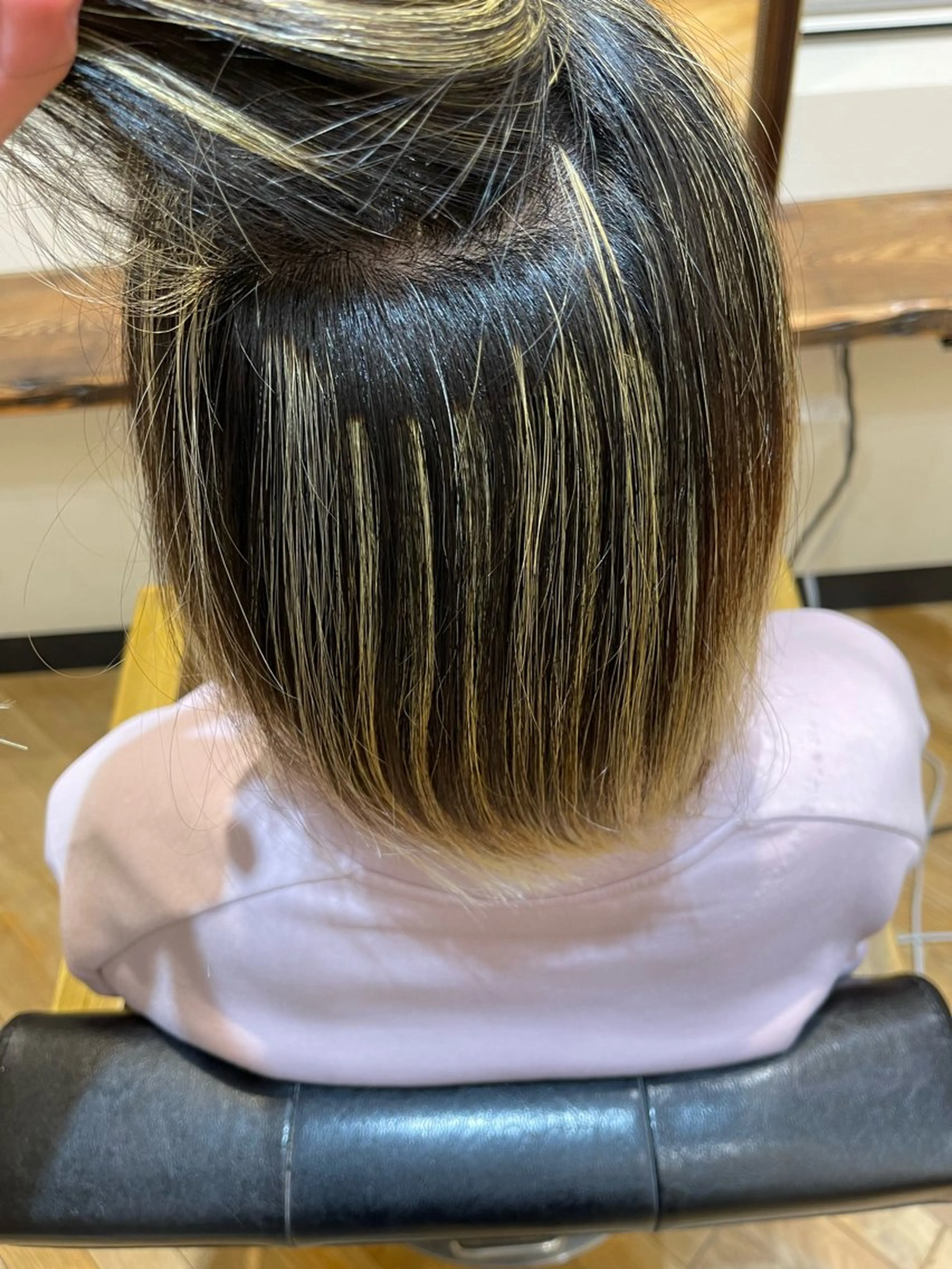 ショート カラー ブリーチ ハイライトカラー ハイライト ヘアカラー Rolen.所属・佐藤 海璃のヘアスタイル