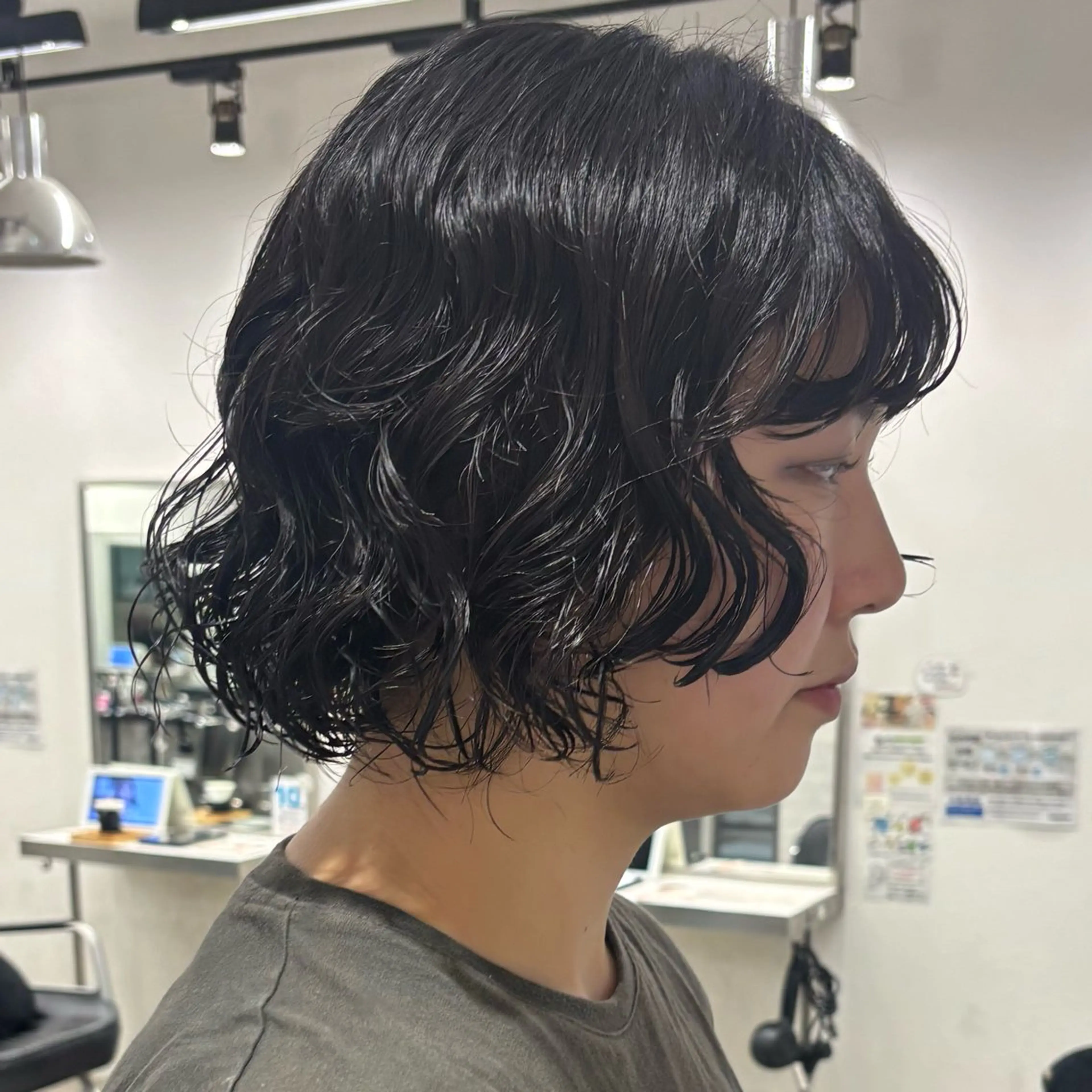 ショート パーマ 髪質改善/縮毛矯正/ 暖色カラー🎀🪞のヘアスタイル