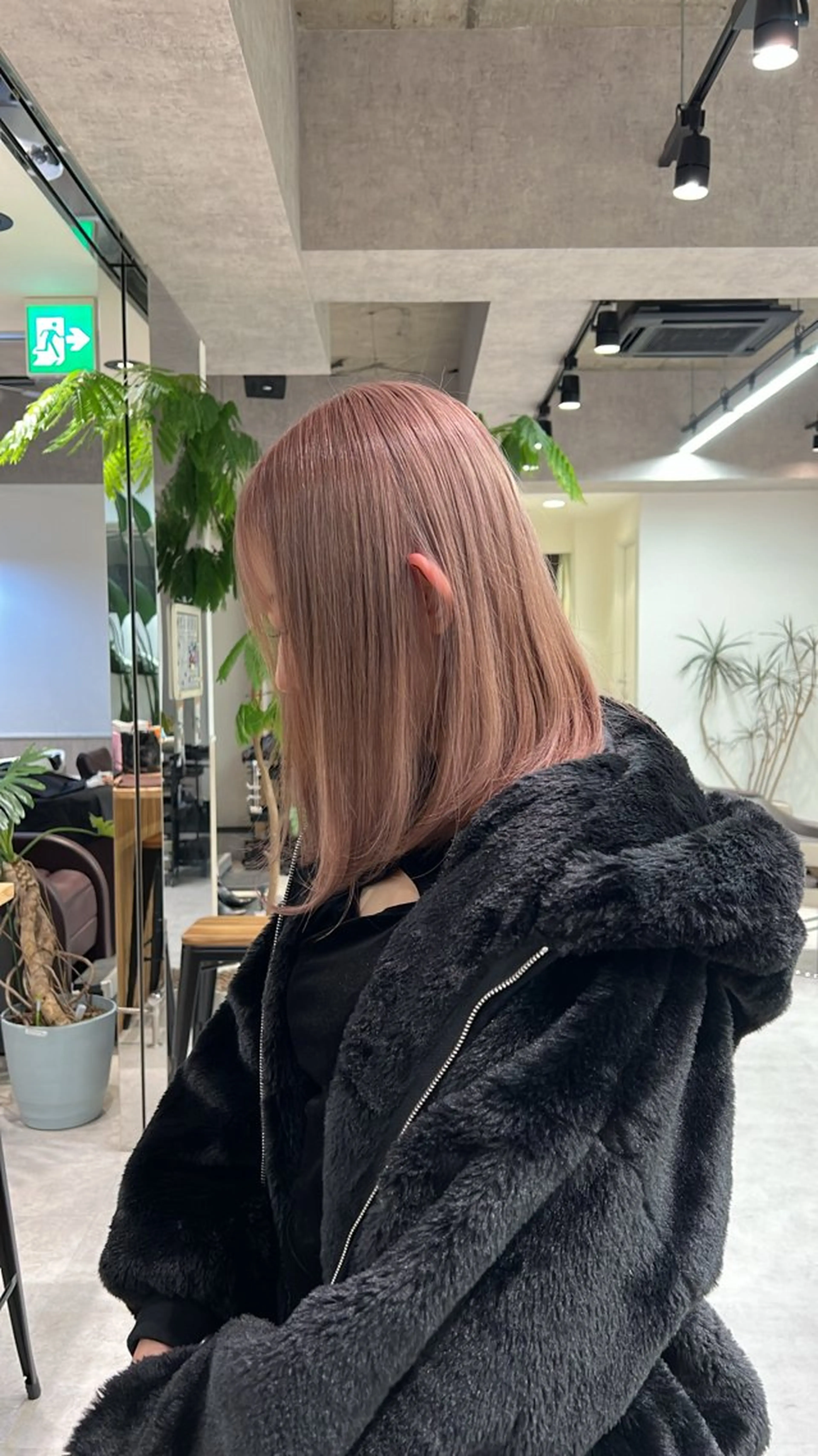 ミディアム カラー ベージュカラー ブリーチ ピンクカラー ピンクベージュ ヘアカラー 透明感カラー/ボブ / MARIE🍇のヘアスタイル
