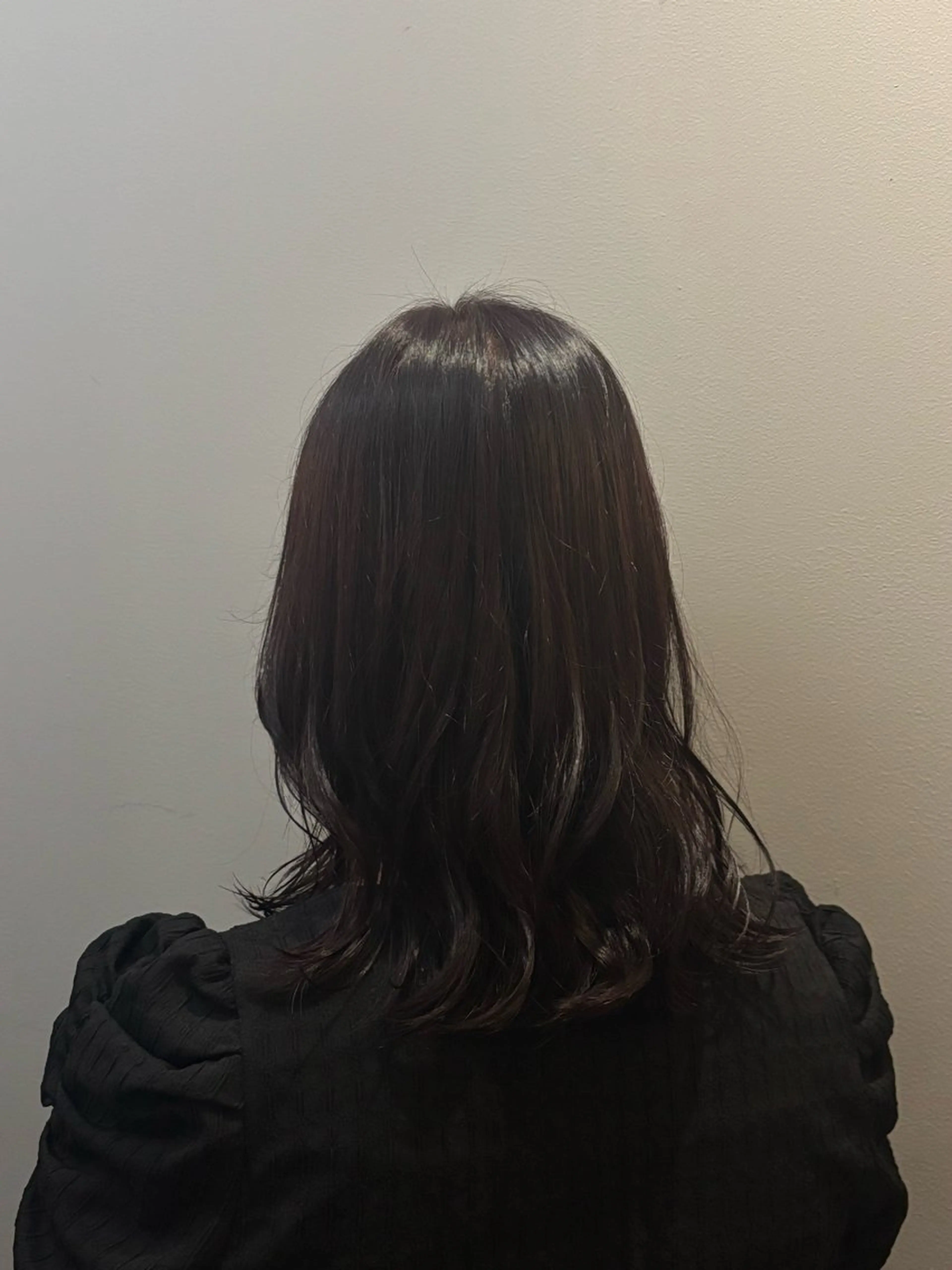 ミディアム カラー 野﨑 美羽のヘアスタイル