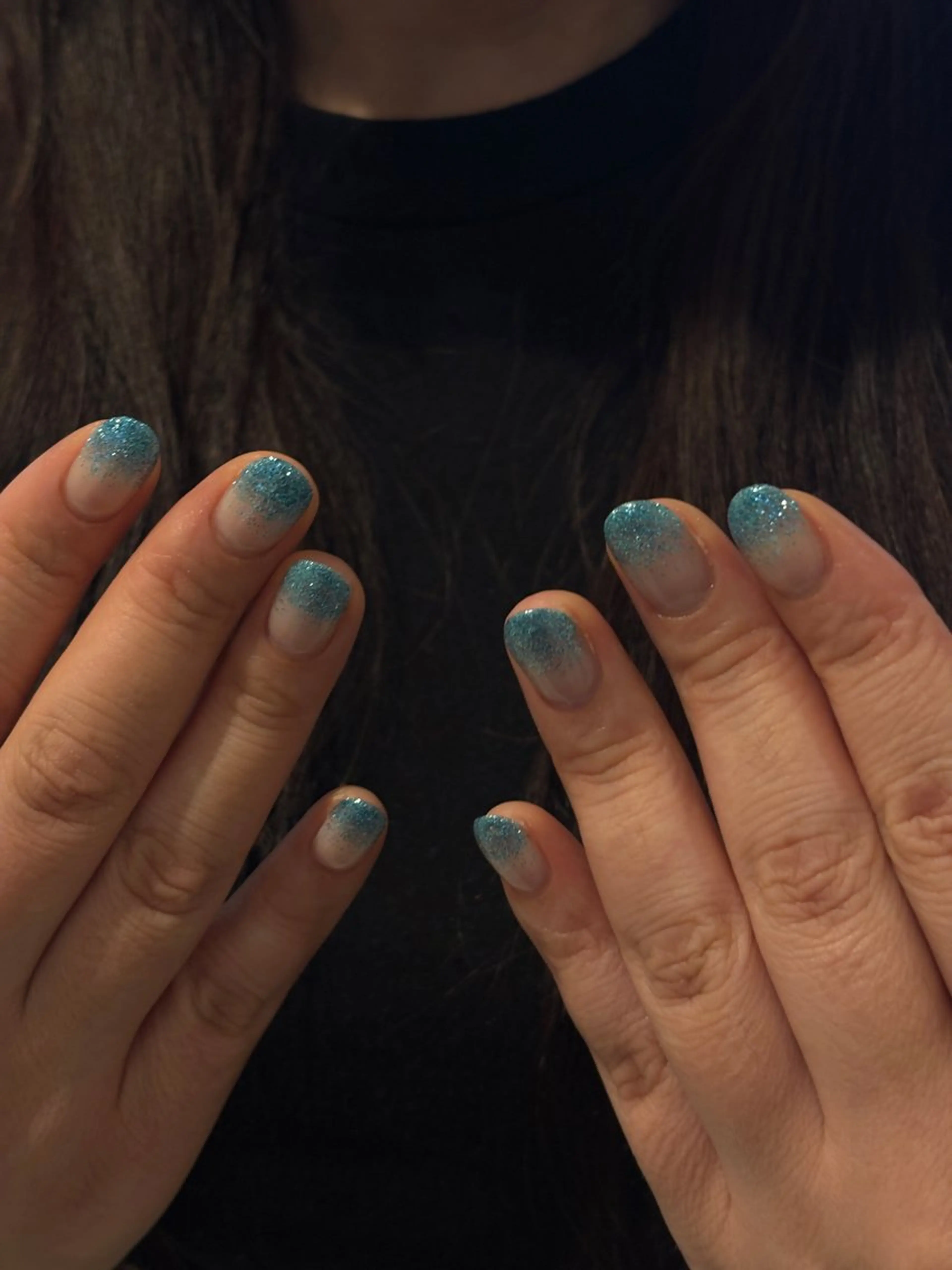 ネイル グラデーション ラメ(グリッター) ラメグラデーション ハンドネイル h i n a 🪽のネイルデザイン