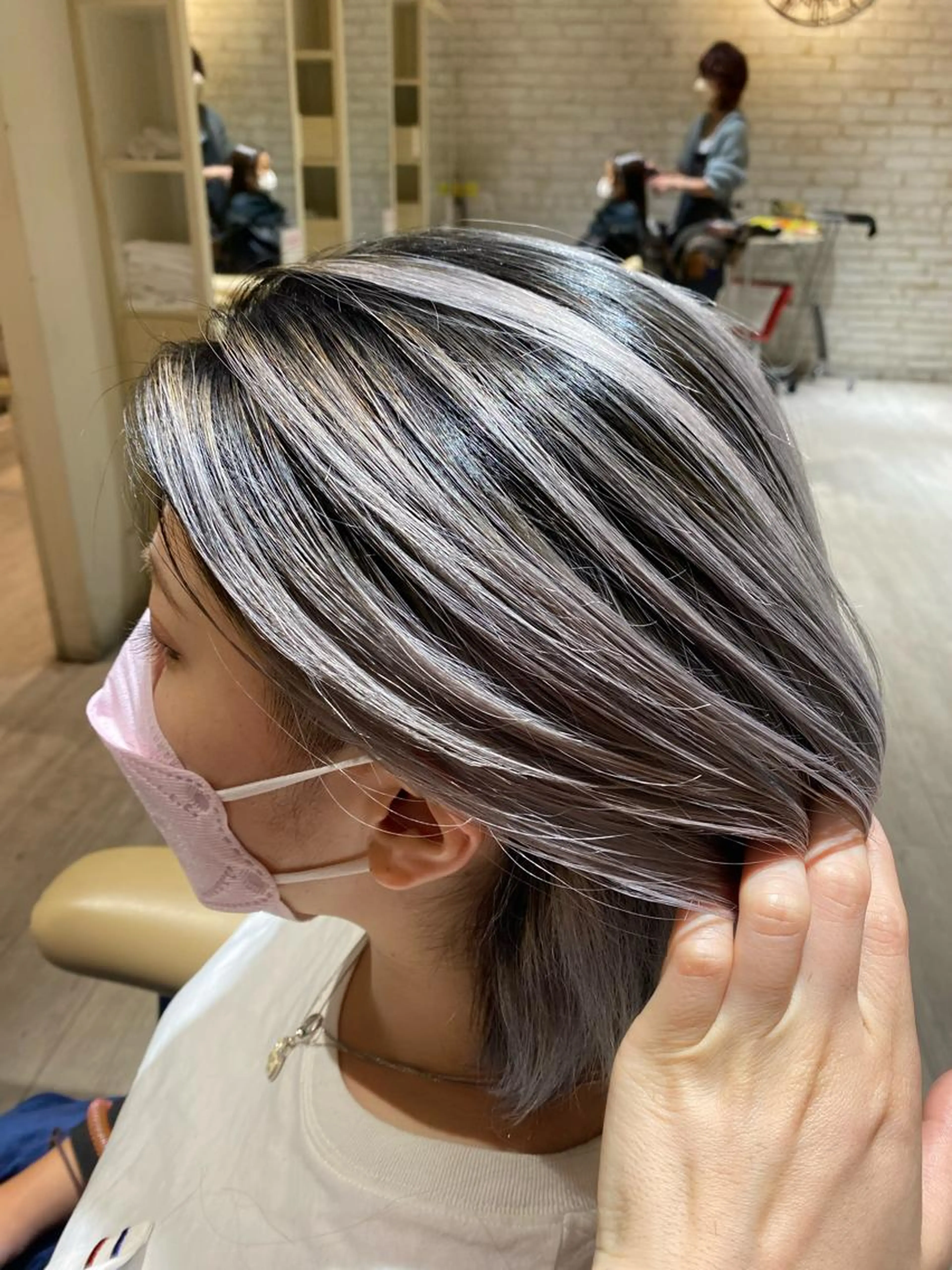 カット+Wカラーバレイヤージュ+艶トリートメントの写真