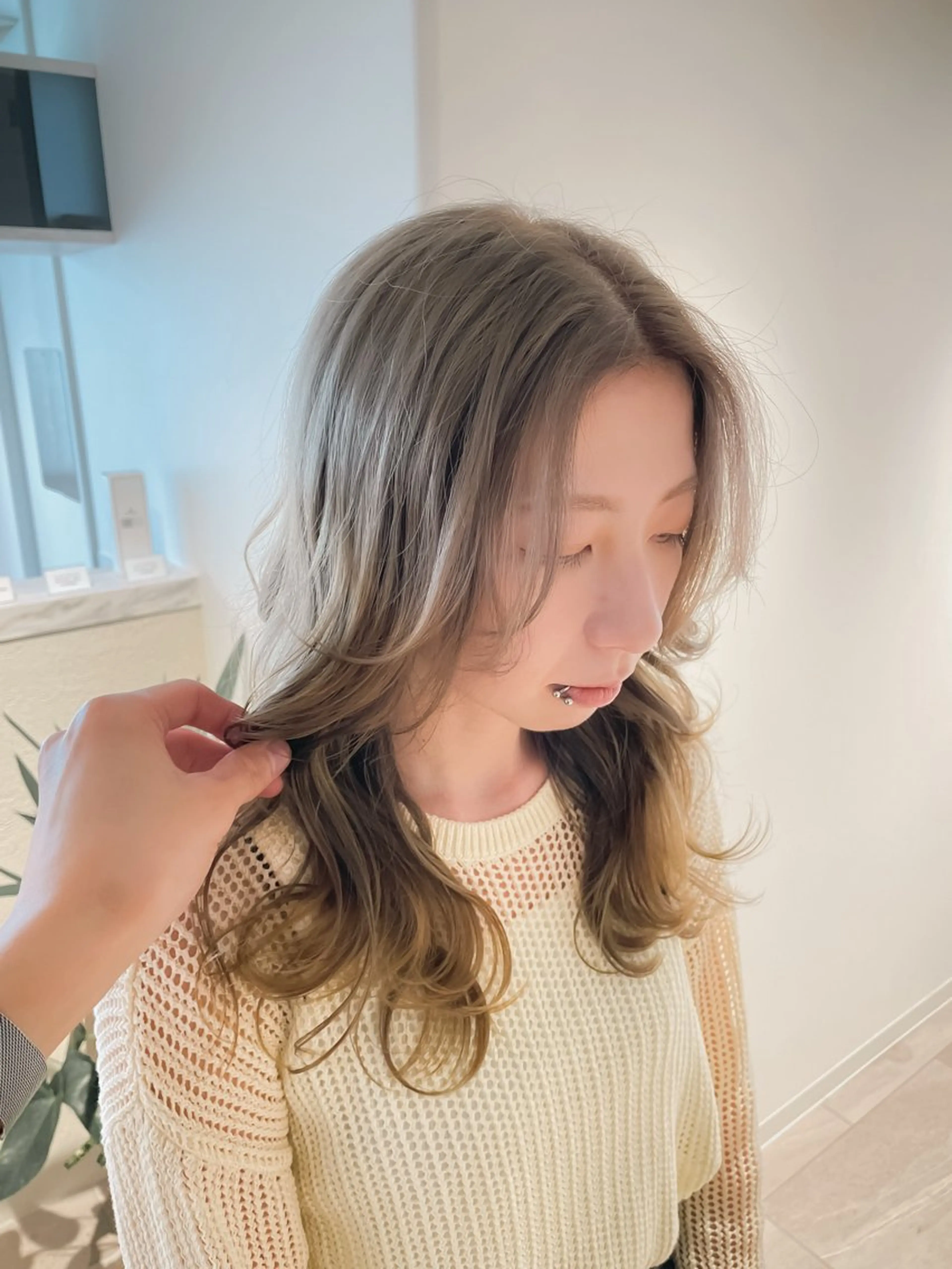 セミロング カラー カット ヘアカラー トリートメント Miyamoto Yasuchikaのヘアスタイル