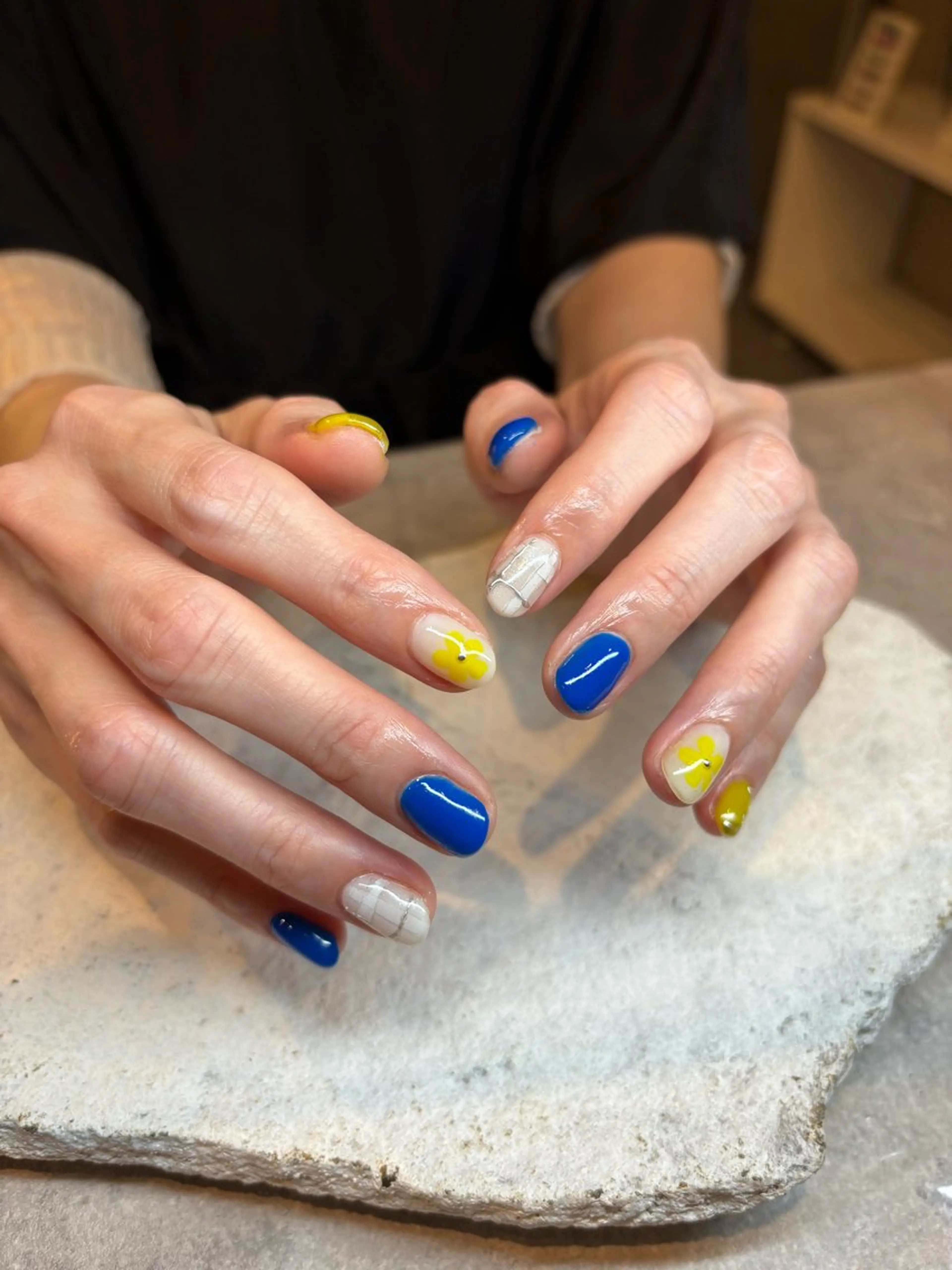 ネイル ニュアンスネイル HONOKA W 【深江橋店】のネイルデザイン