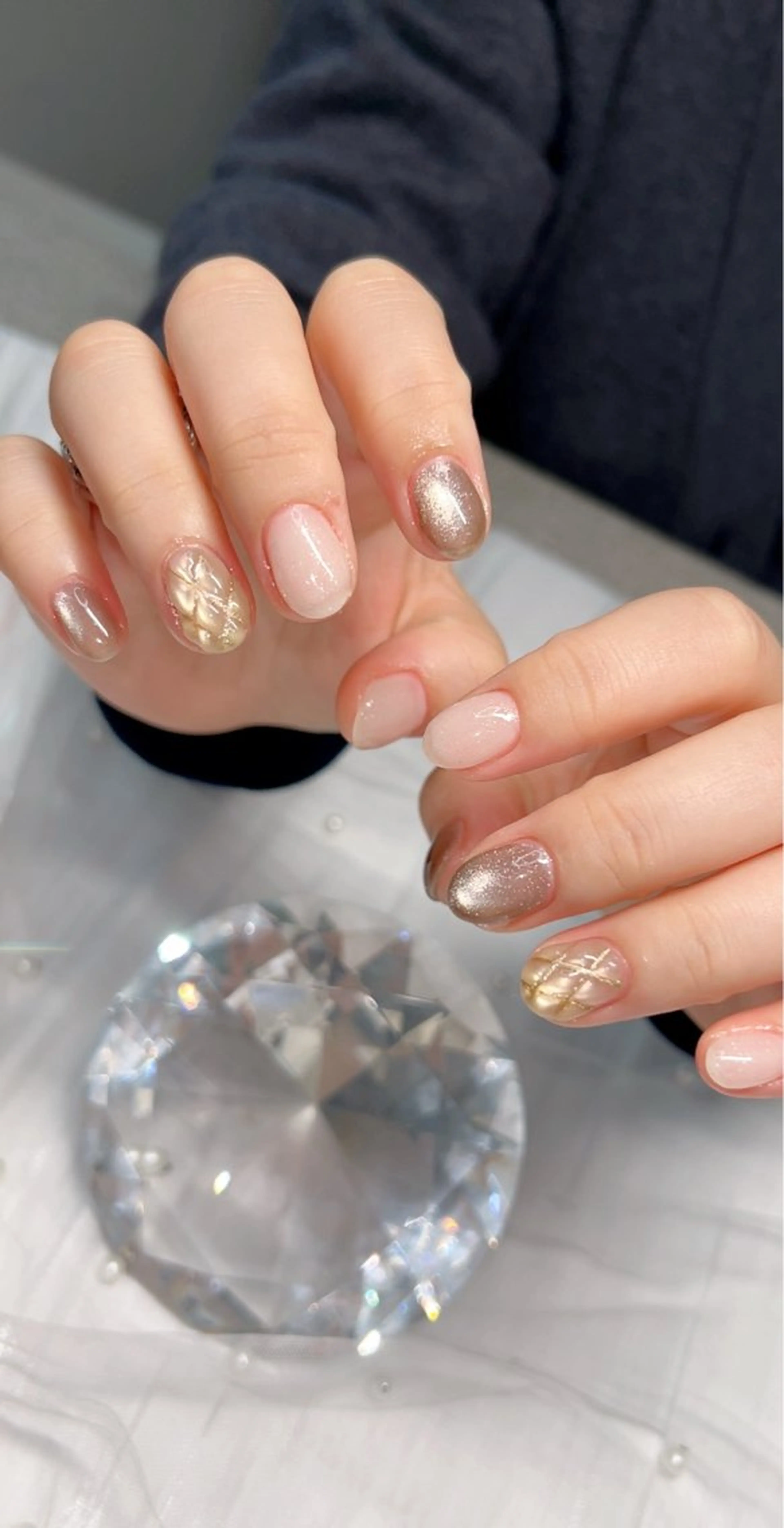 ネイル オーロラネイル マグネットネイル ミラーネイル オフィスネイル ワンカラーネイル ハンドネイル Cute Tips nailのネイルデザイン