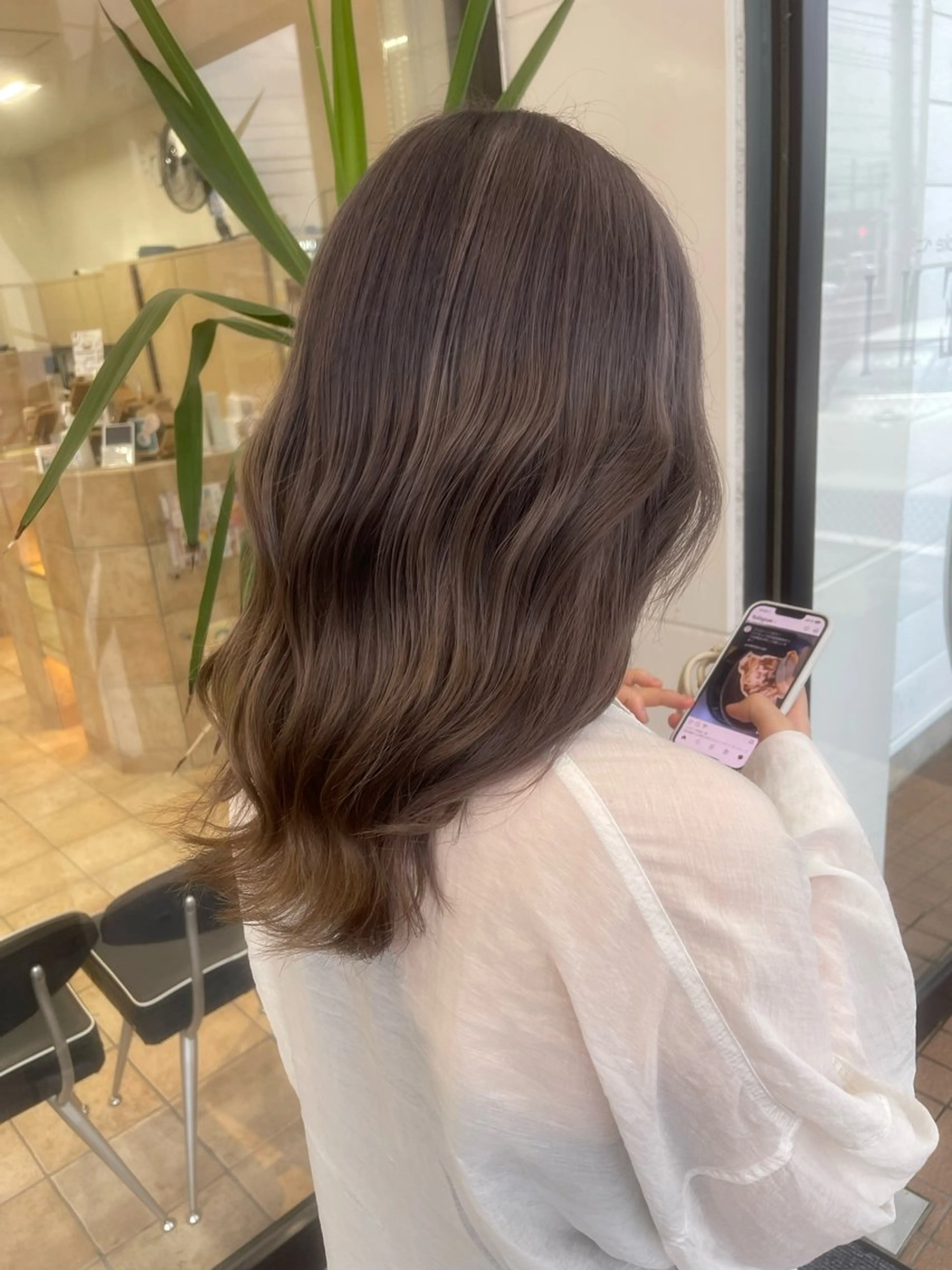 カラー ベージュカラー ブリーチ 透明感カラー グレージュ ハイトーンカラー ヘアカラー BENI仙台柳生店 HIGUCHI🎀のヘアスタイル