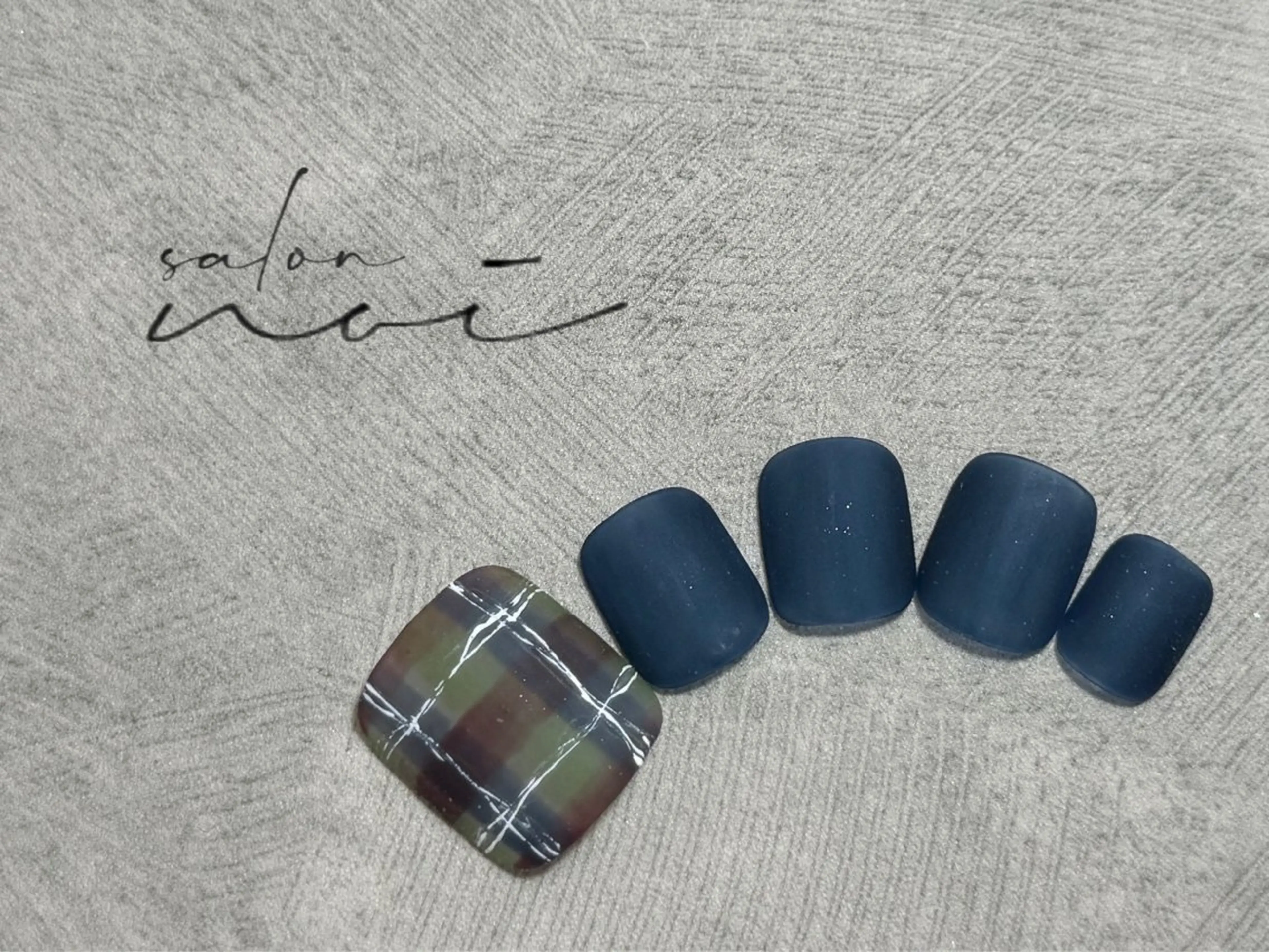 ネイル フットネイル フットネイル salon noi所属・salon noiのネイルデザイン