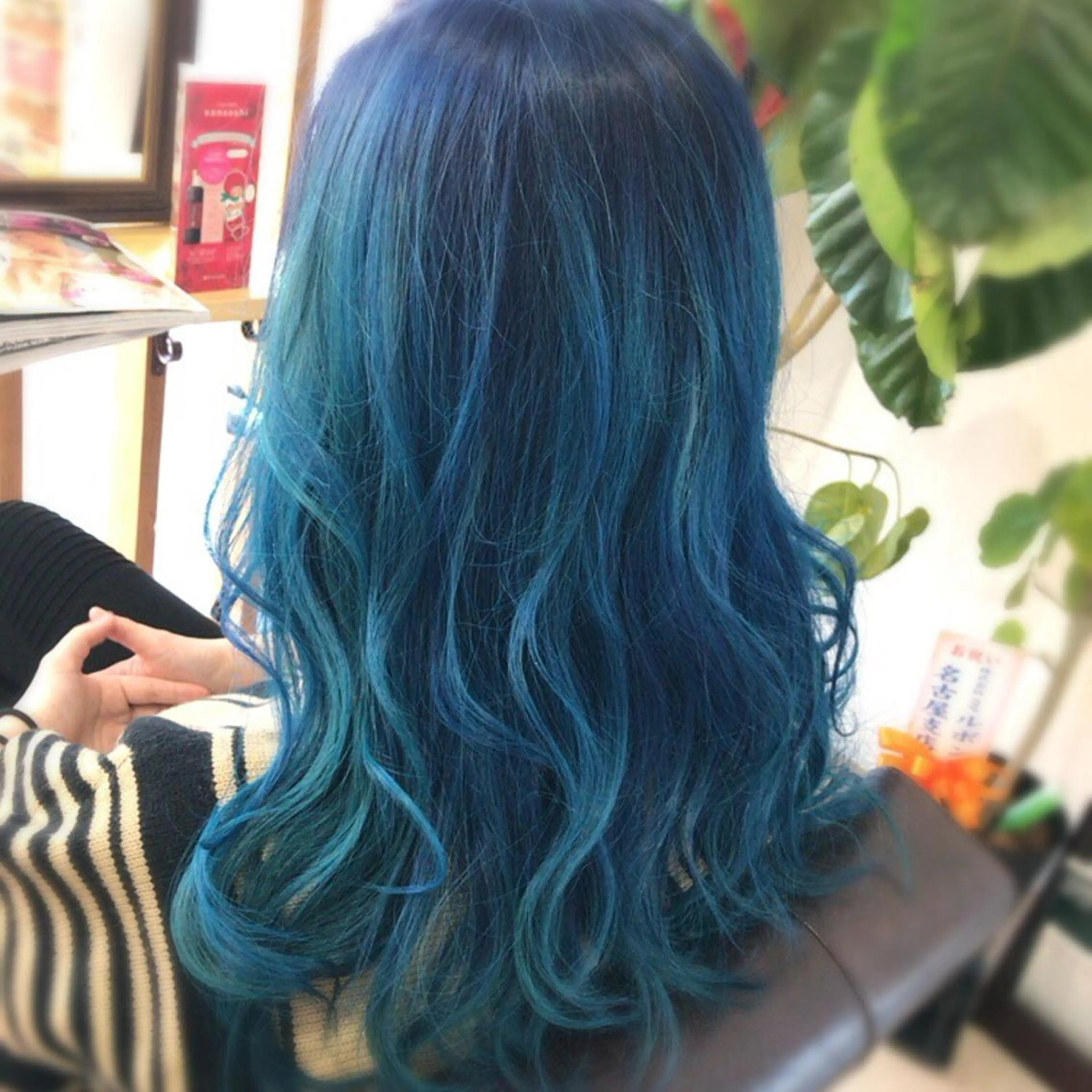 ロング naomi (夜間営業受付中★)のヘアスタイル