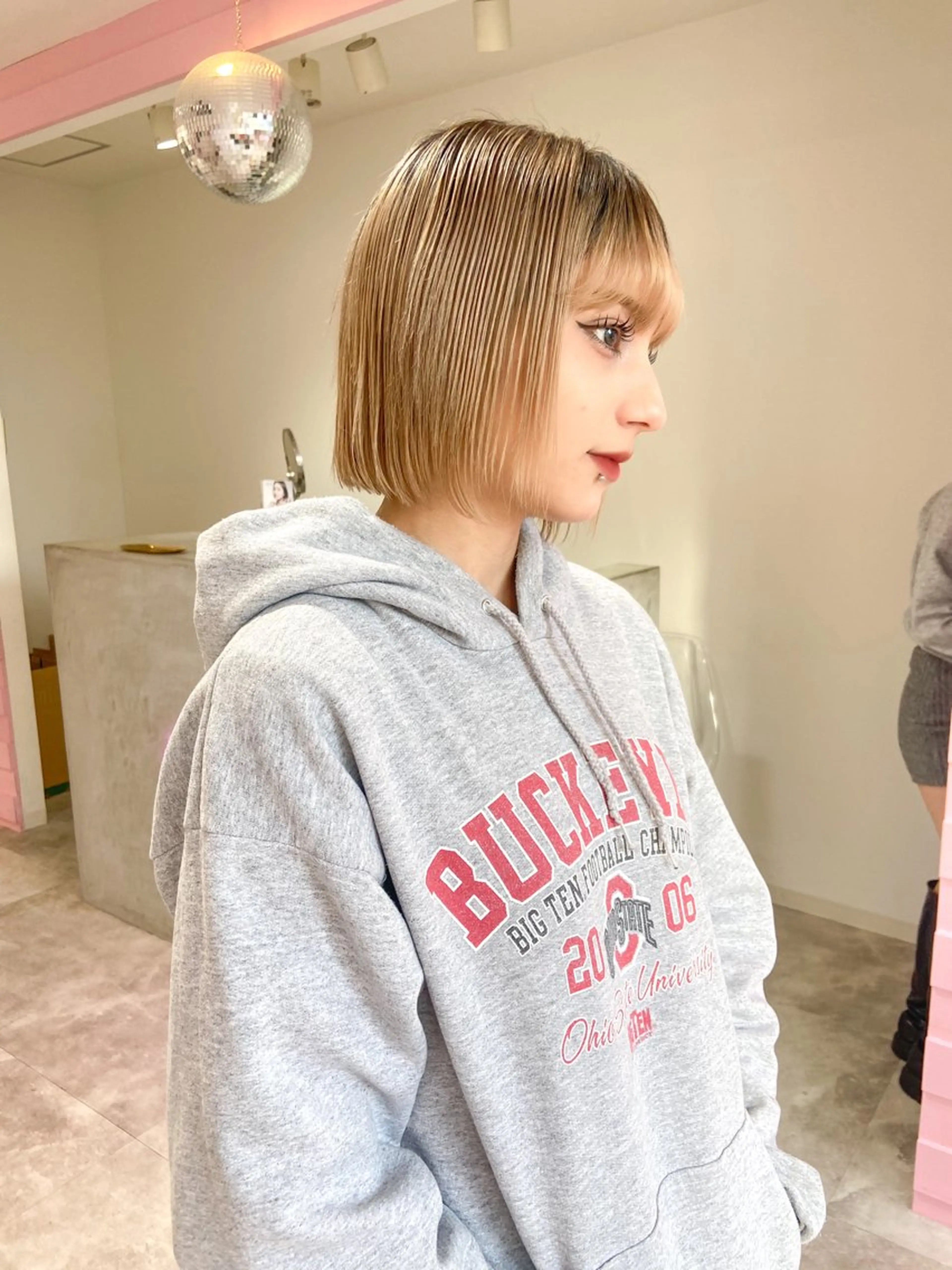 ショート 切りっぱなしボブ ボブ 外ハネヘア 似合わせ暖色のプロ/ ニュアンスカラー🍊のヘアスタイル