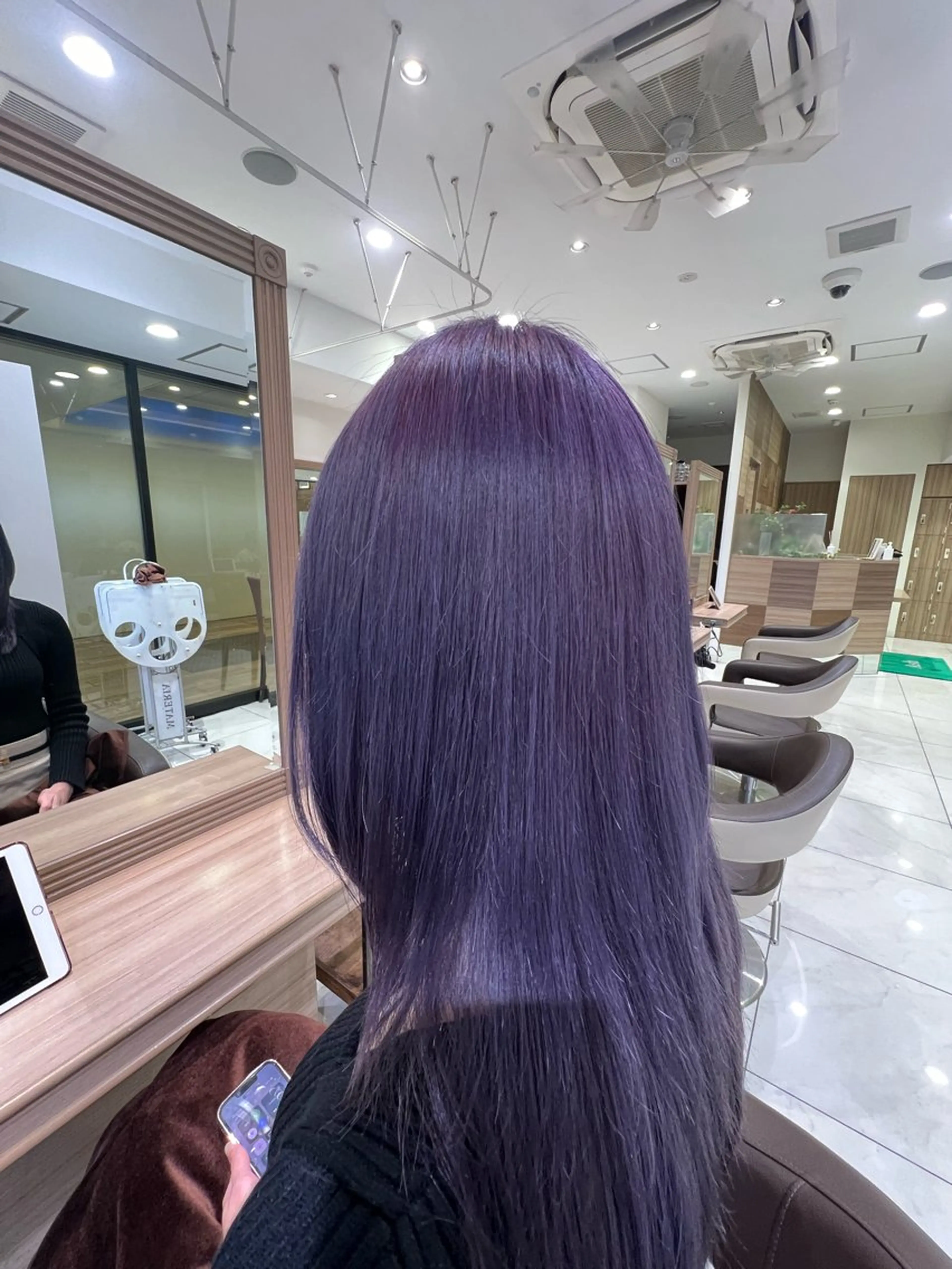セミロング カラー 極艶ハイトーン 💎りゅうやのヘアスタイル